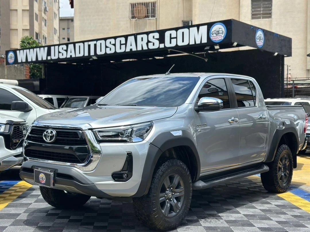 2024 Toyota Hilux SRX