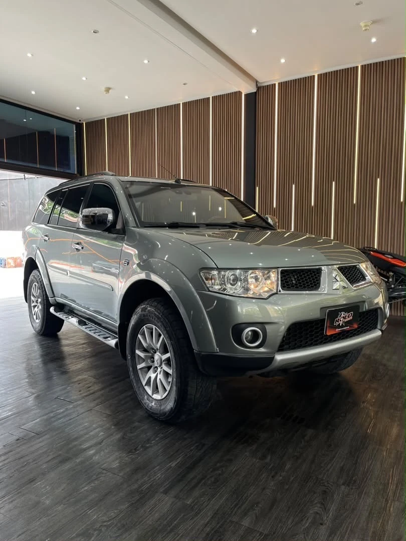 2015 Mitsubishi Montero Sport Blindado