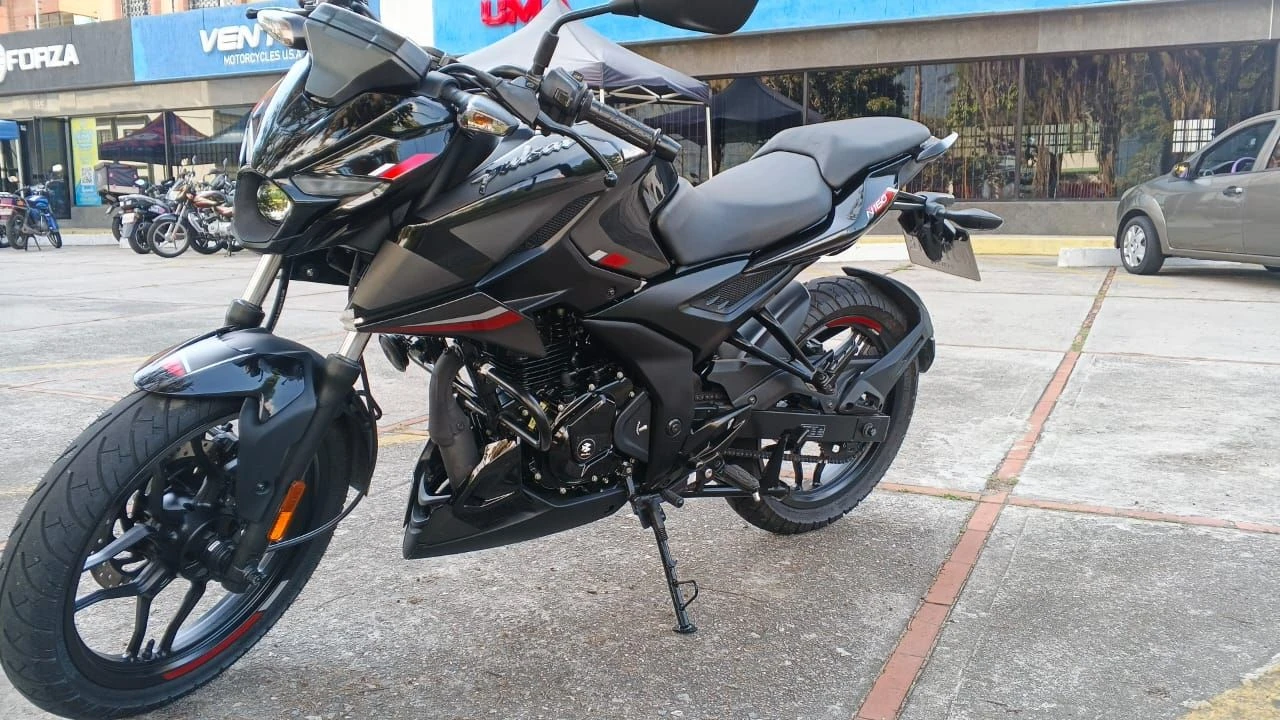 2026 Bajaj Pulsar NS 160 Sport premiun