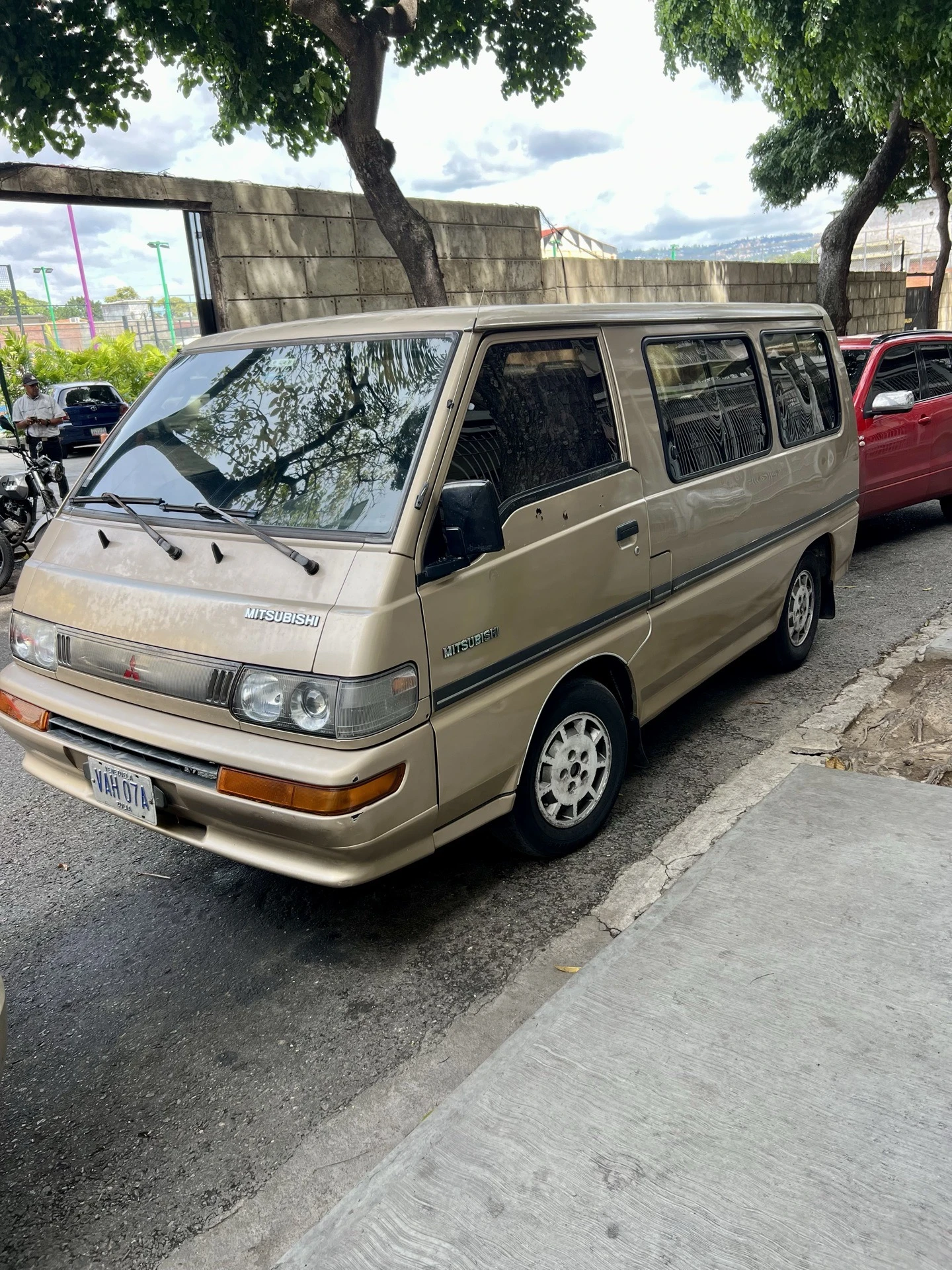 1996 Mitsubishi L300 Sport wagon 2.0