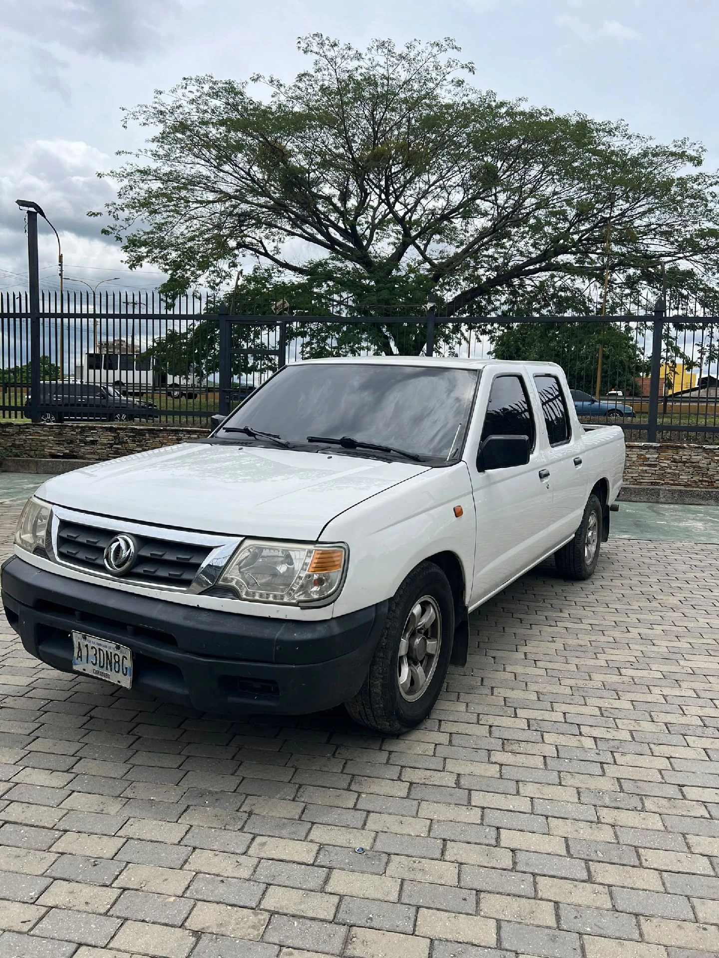 2014 Dongfeng ZNA