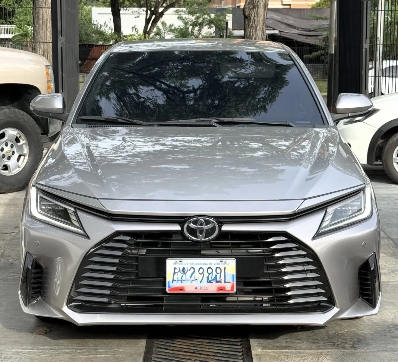 2023 Toyota Yaris Sedán G