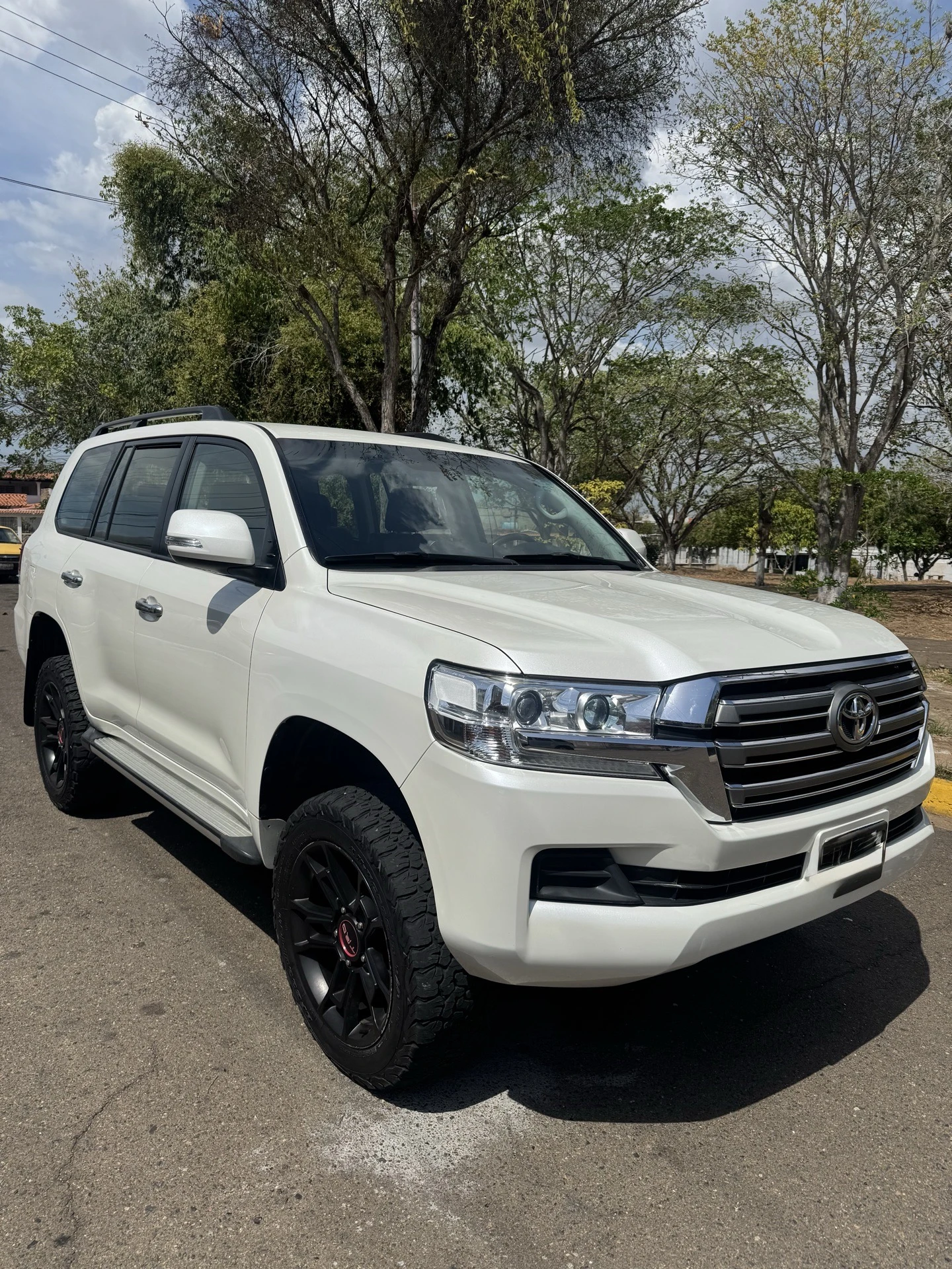 2018 Toyota Land Cruiser 200