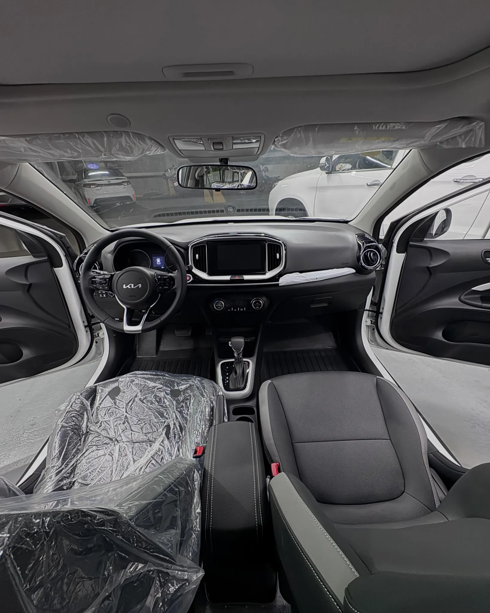 2025 Kia KX1 — photo 6