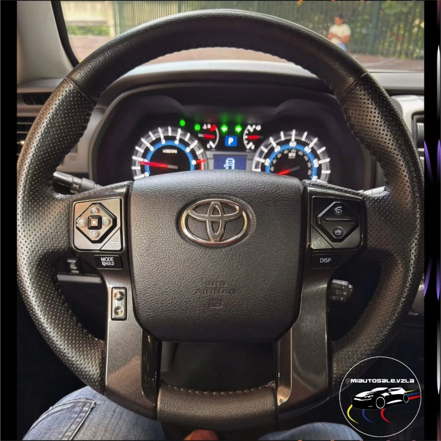 2015 Toyota 4Runner TRD PRO — foto 16