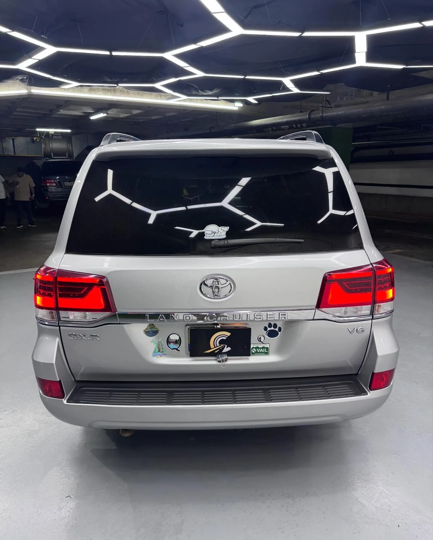 2016 Toyota Land Cruiser 200 GXR — photo 4