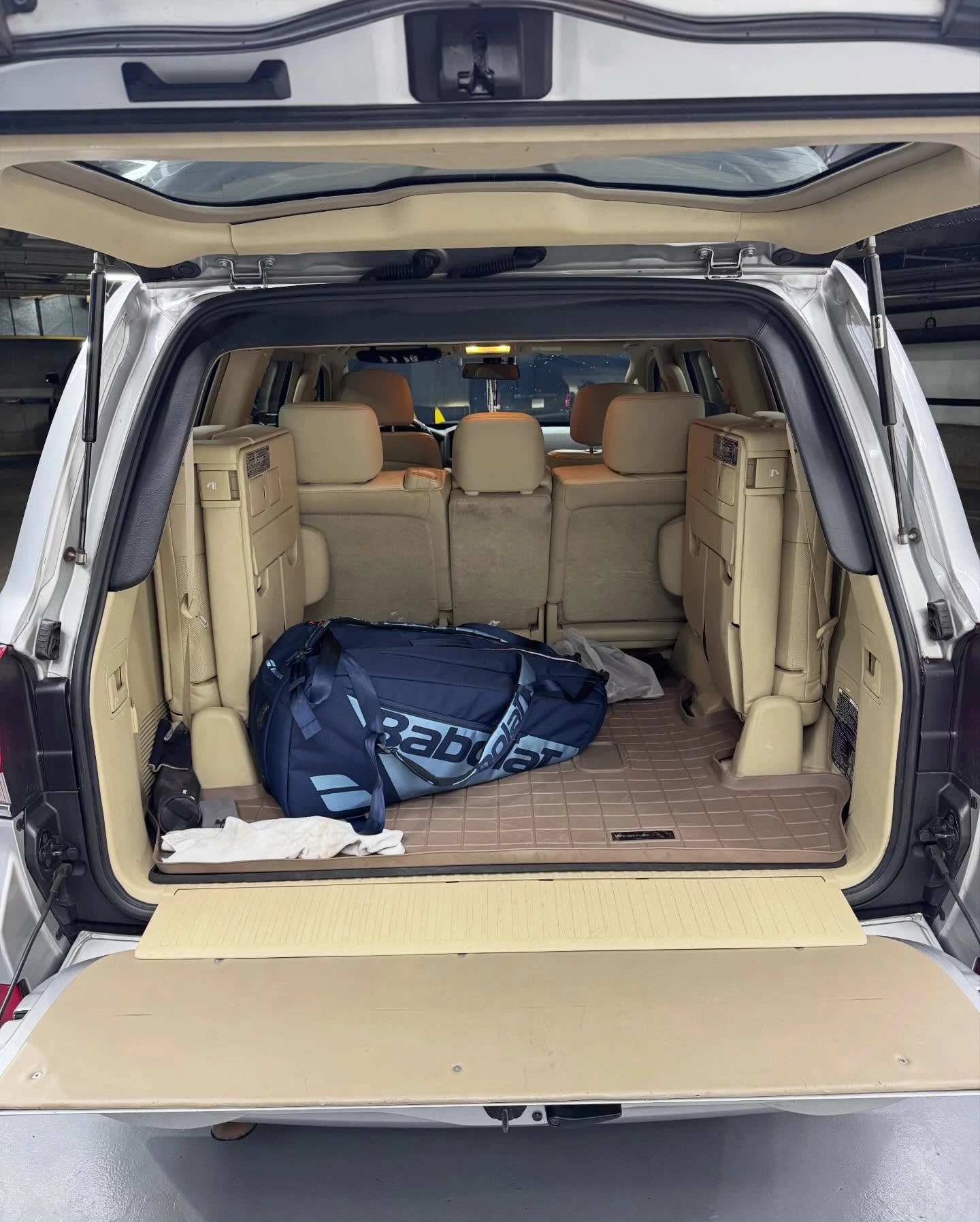 2016 Toyota Land Cruiser 200 GXR — photo 9