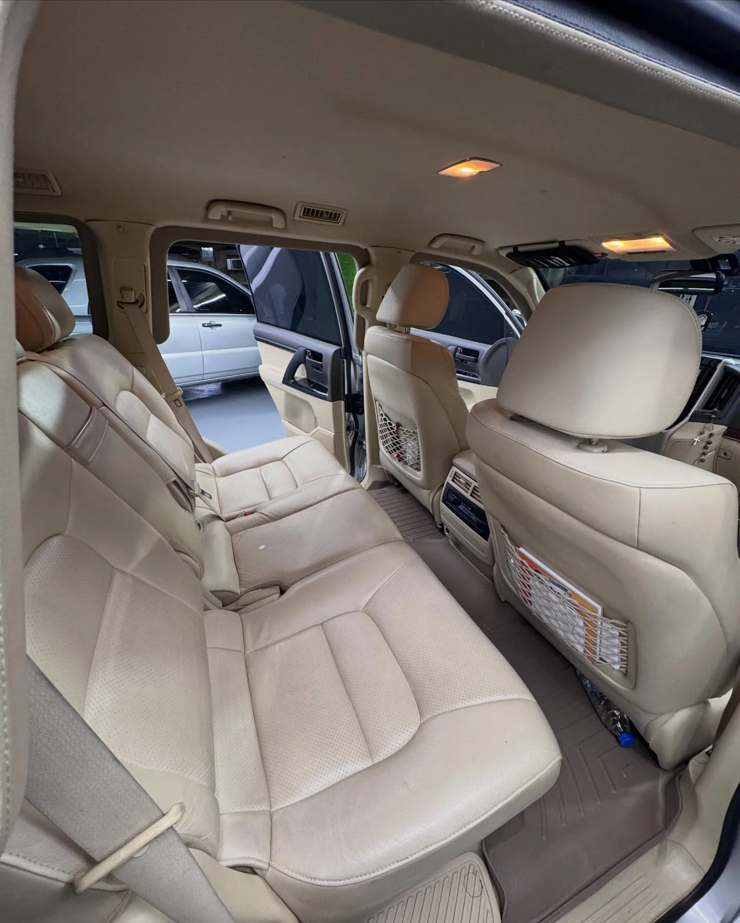 2016 Toyota Land Cruiser 200 GXR — photo 13