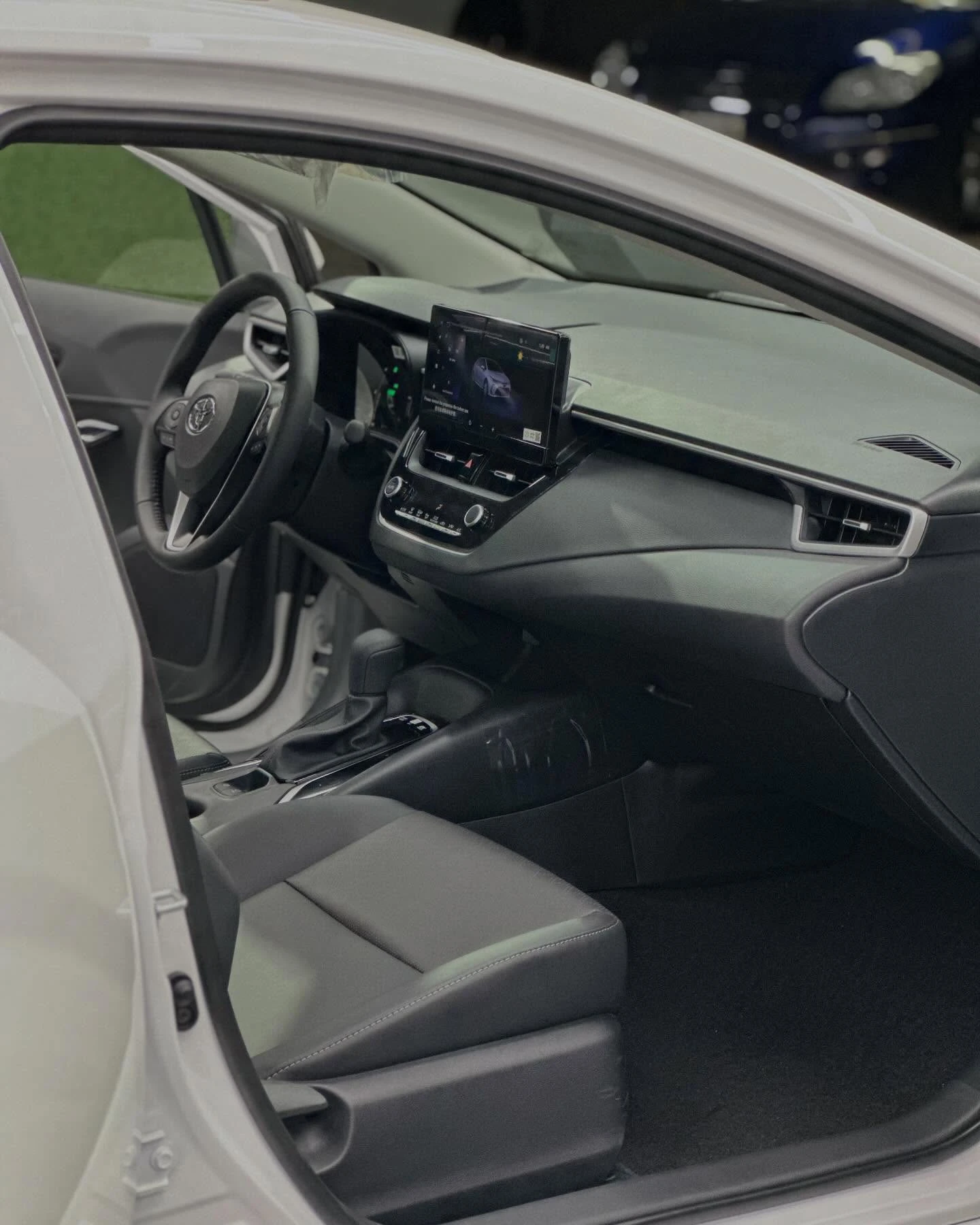 2026 Toyota Corolla Hybrid — photo 4