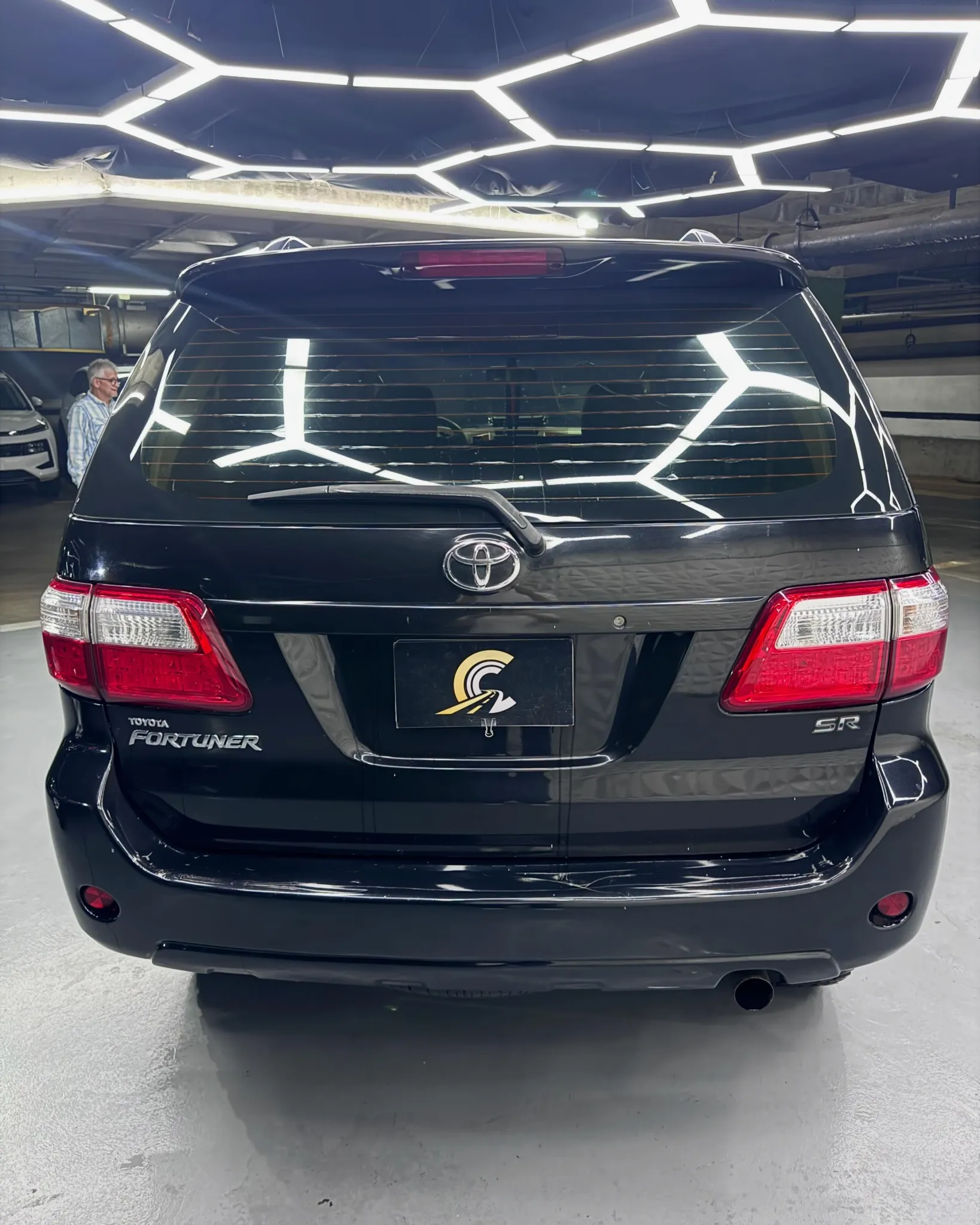 2012 Toyota Fortuner — foto 2
