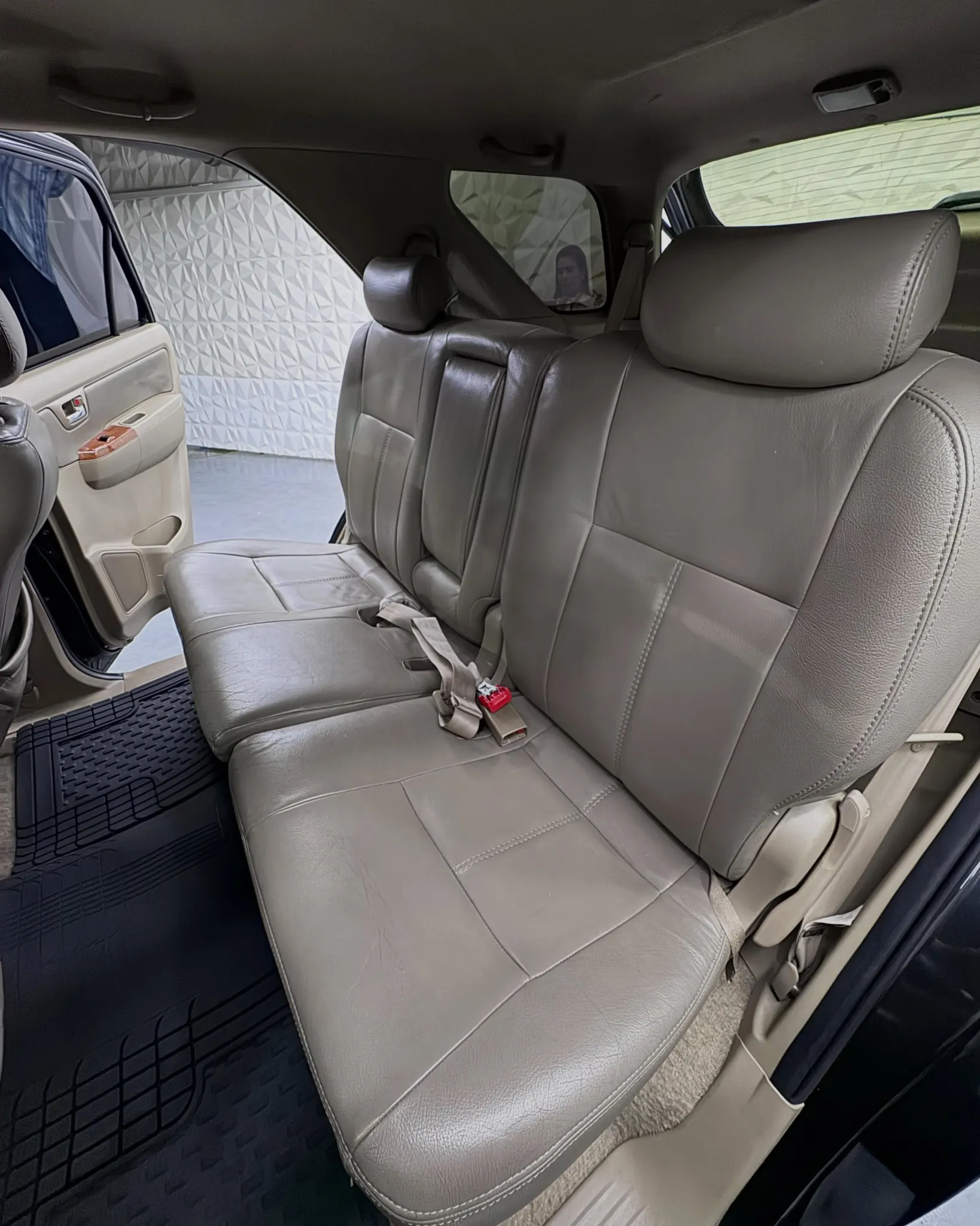 2012 Toyota Fortuner — foto 5