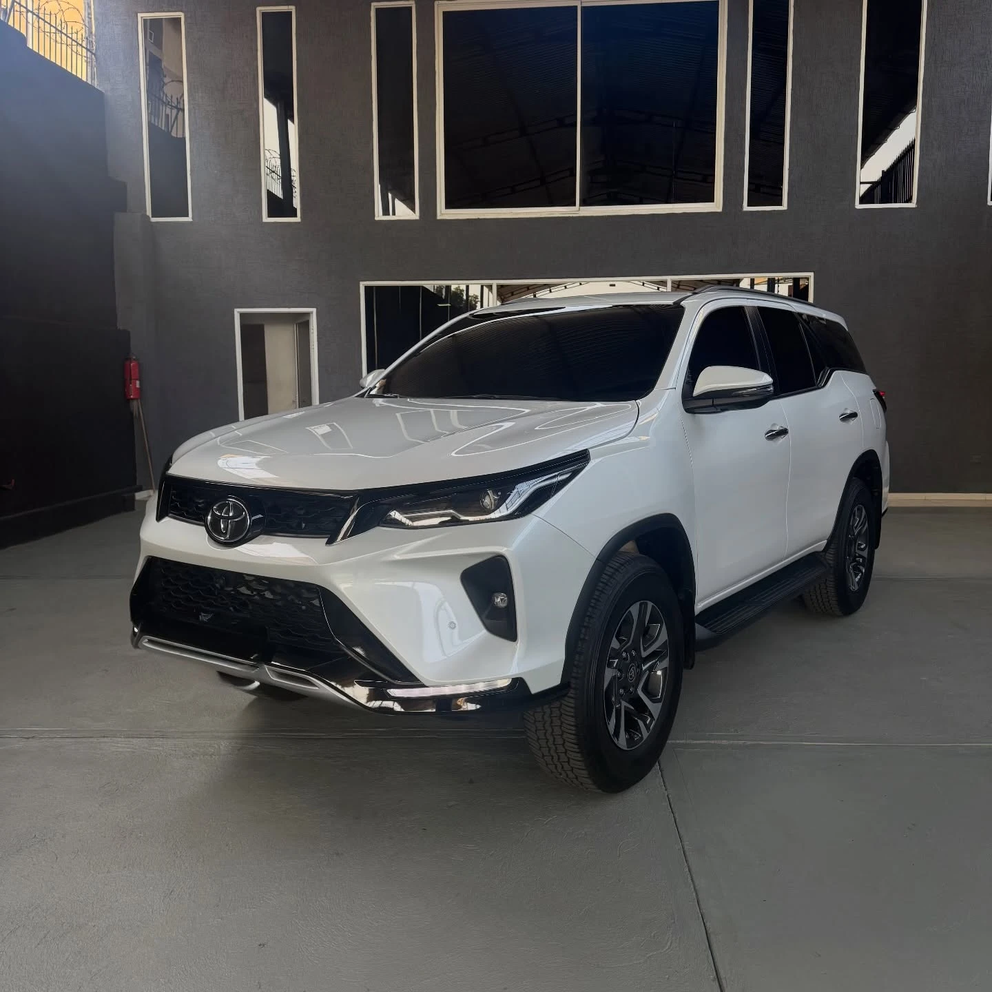 2025 Toyota Fortuner Sw4 — photo 4