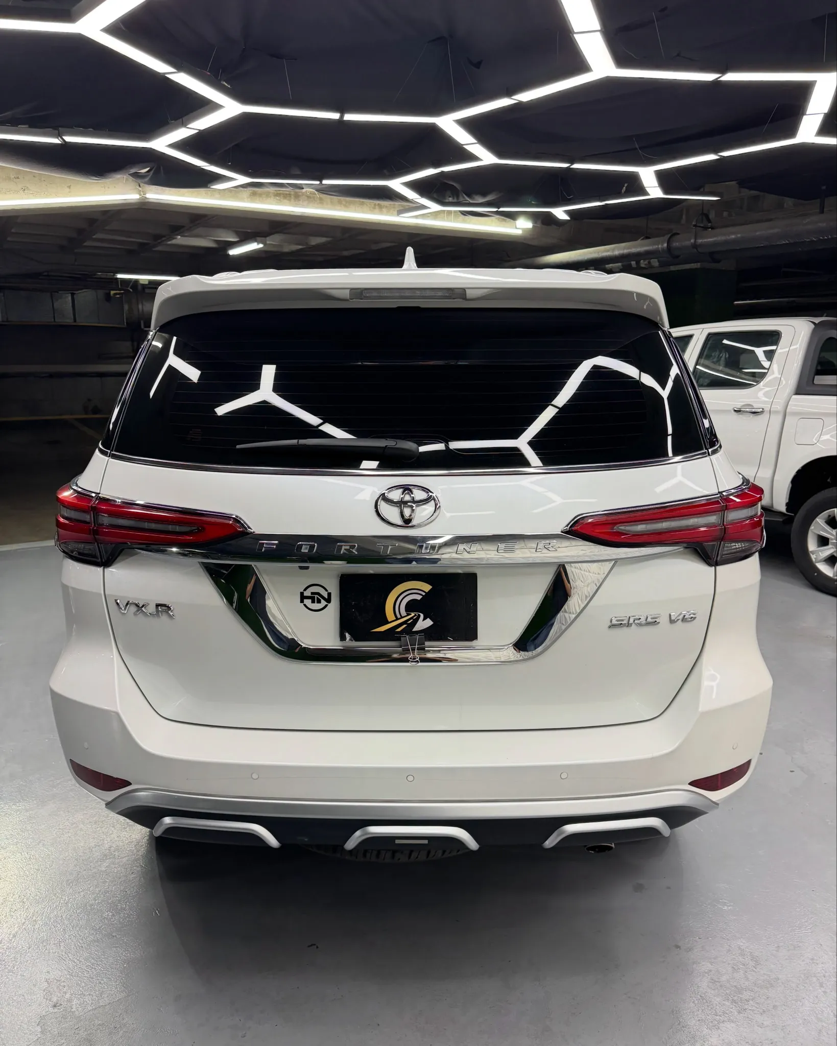 2024 Toyota Fortuner Dubai VX.R — foto 2