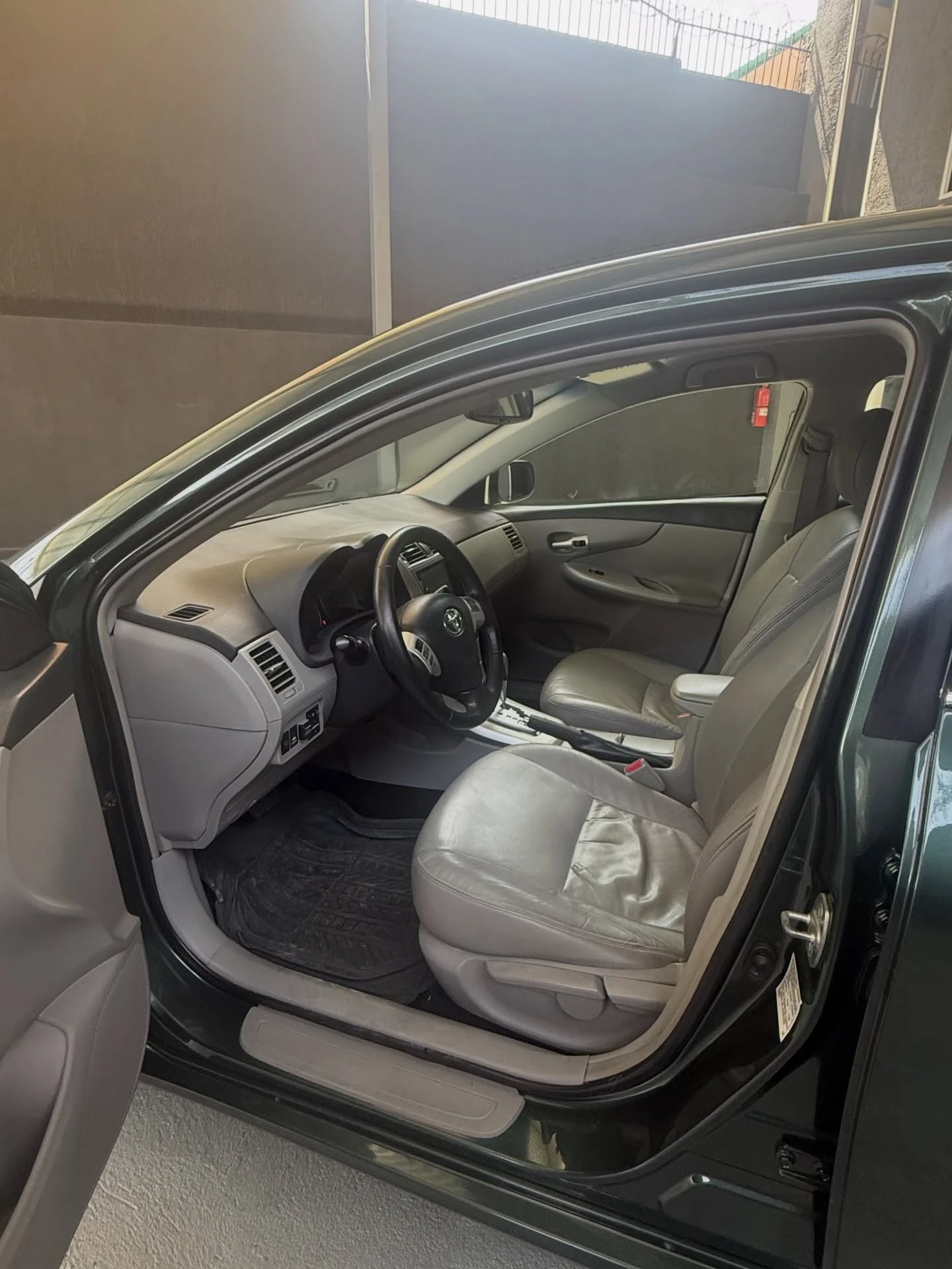 2014 Toyota Corolla GLI — foto 7