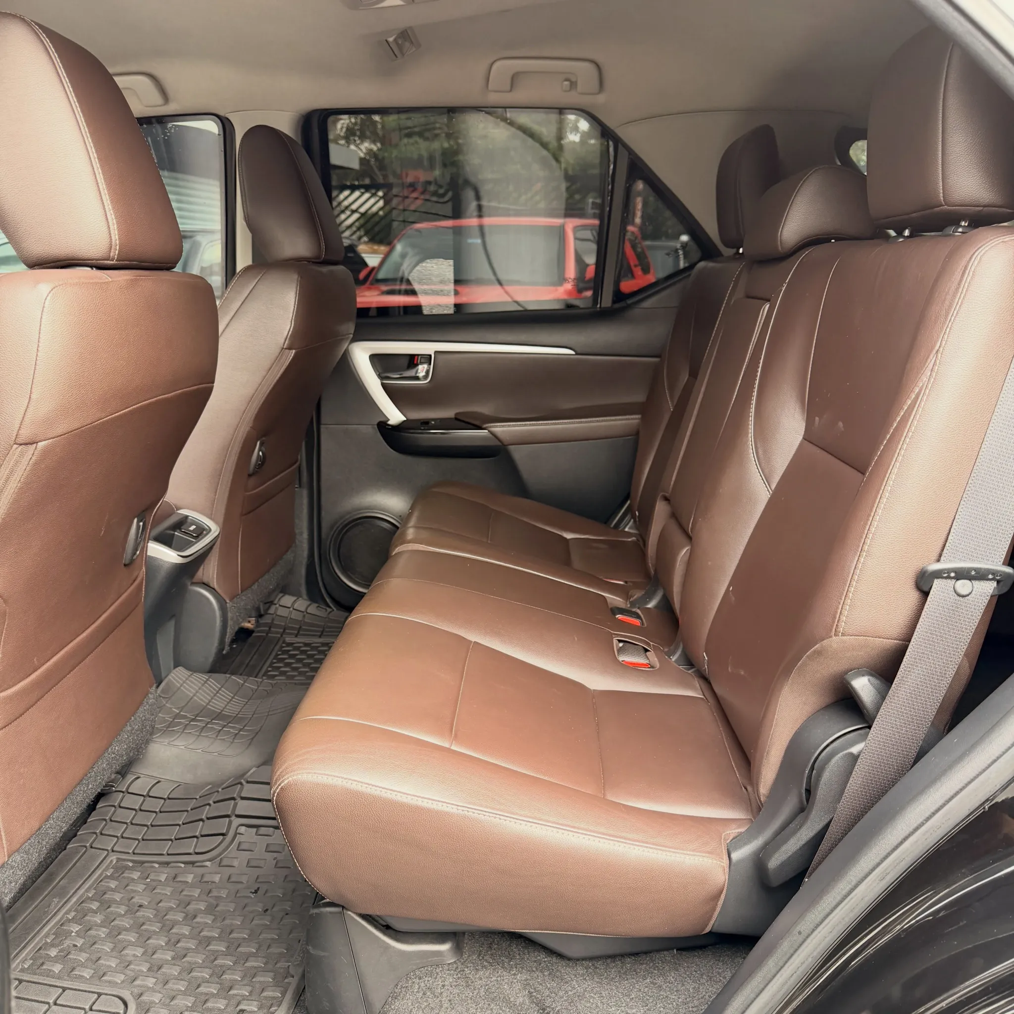 2017 Toyota Fortuner Dubai — photo 4