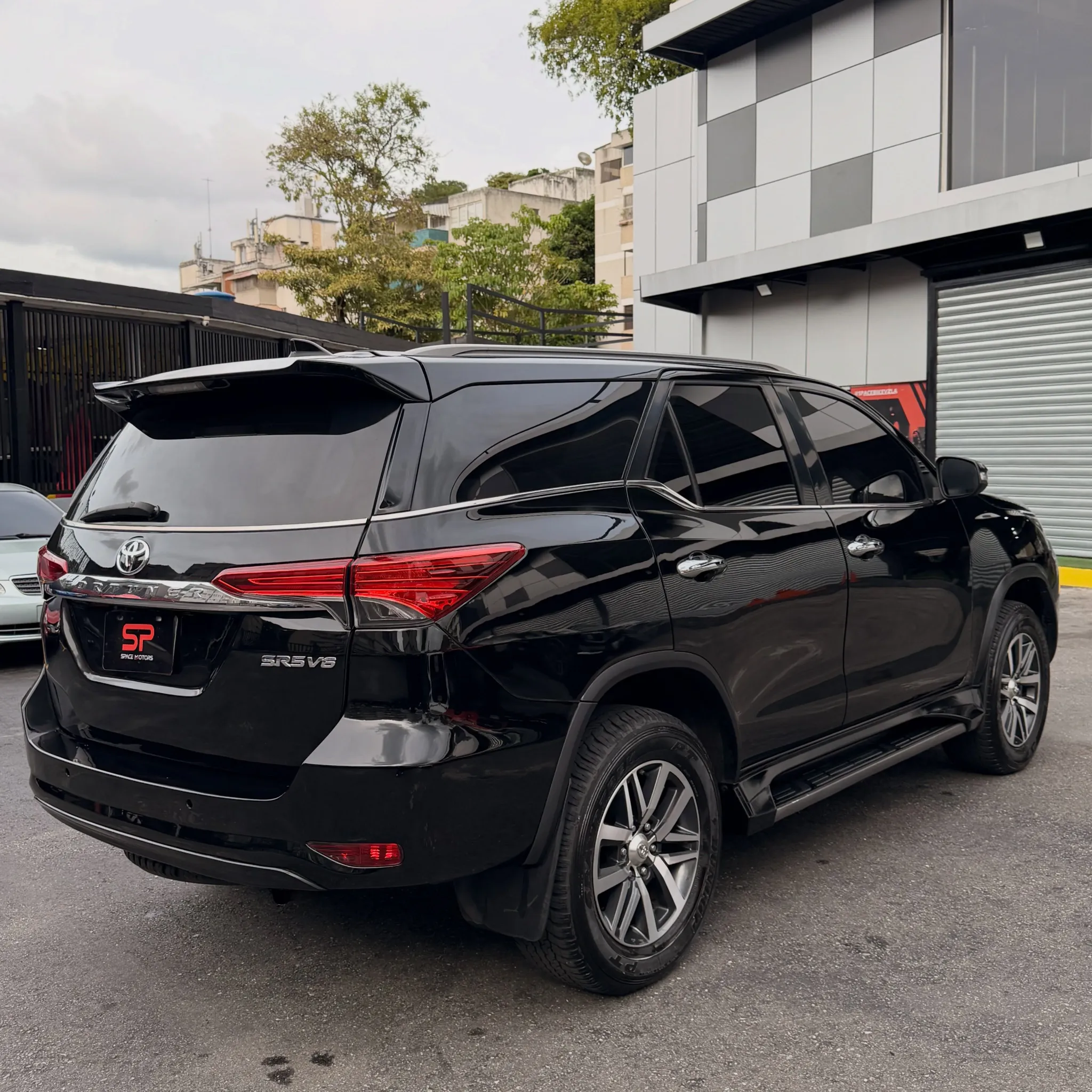 2017 Toyota Fortuner Dubai — photo 7