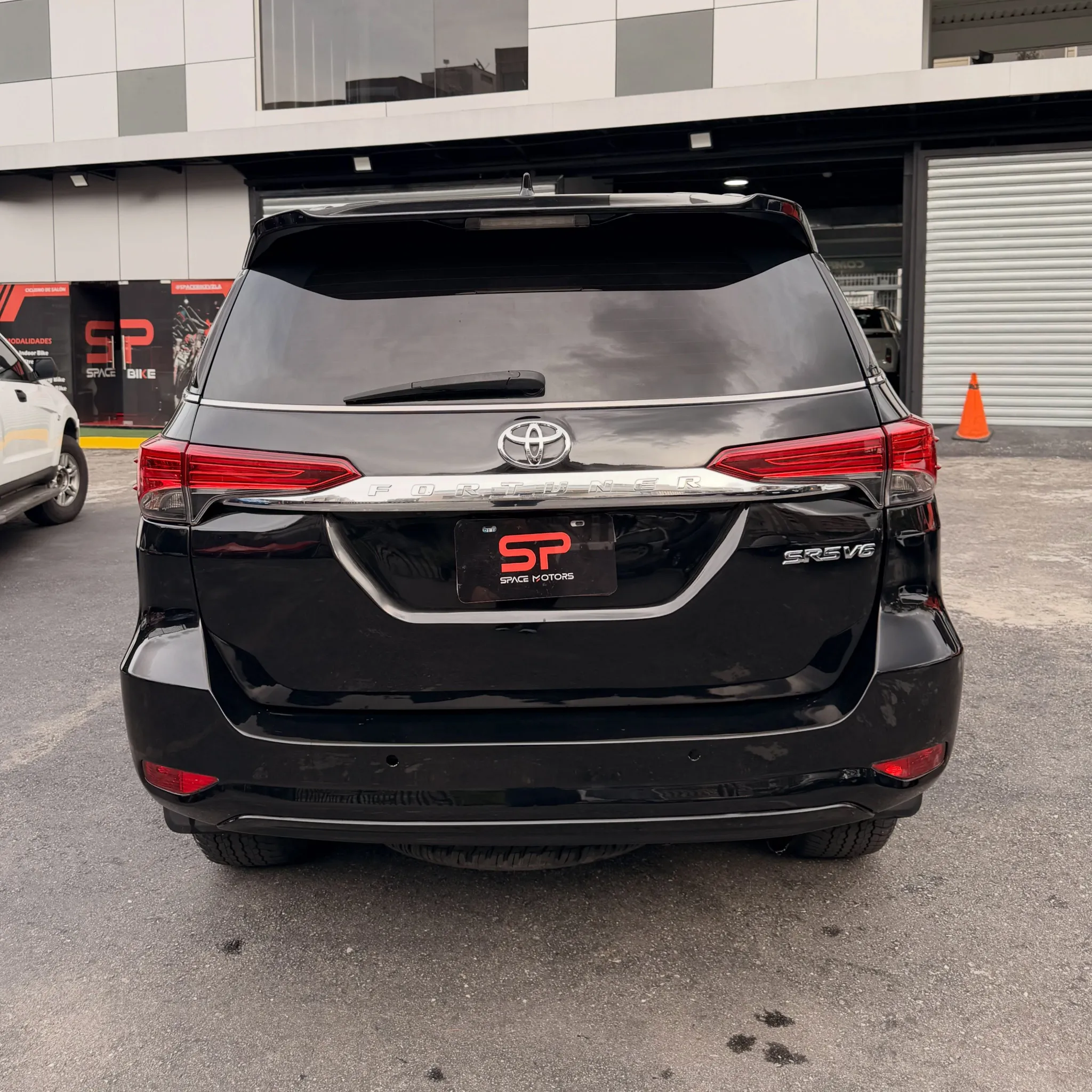 2017 Toyota Fortuner Dubai — photo 8