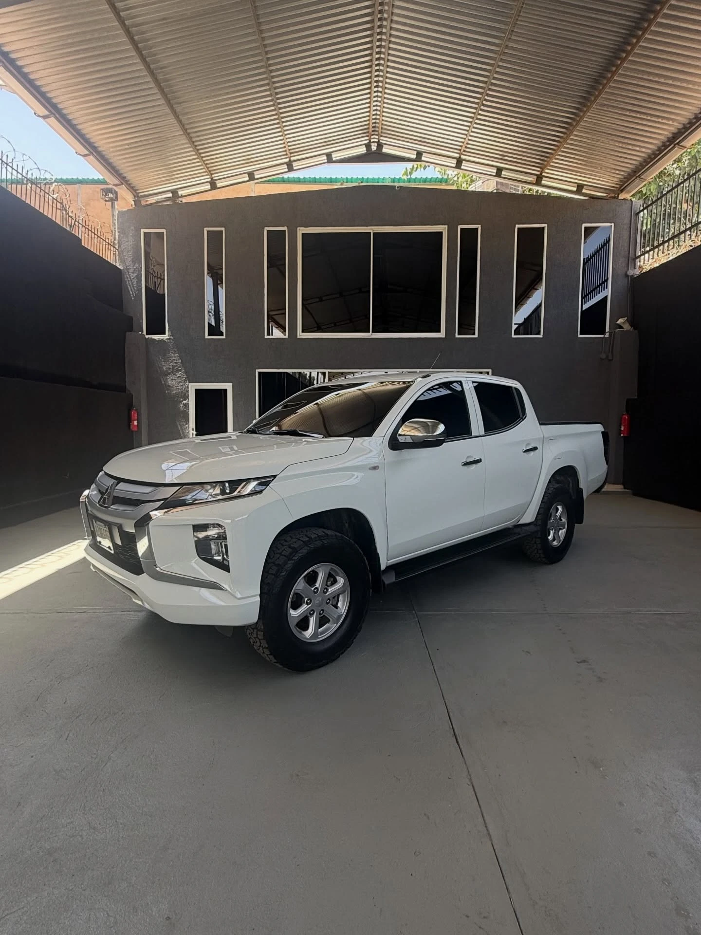 2023 Mitsubishi L200 — photo 3