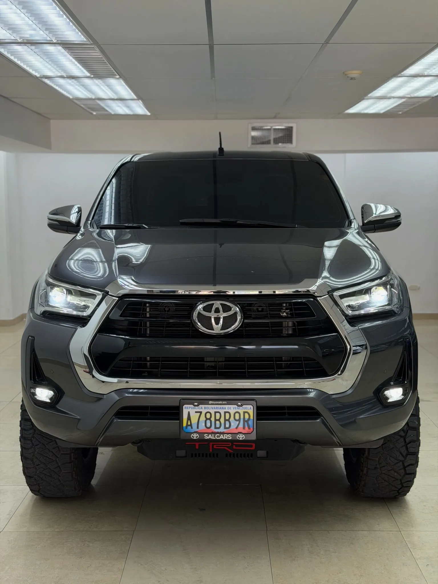 2026 Toyota Hilux 2.7 — foto 2