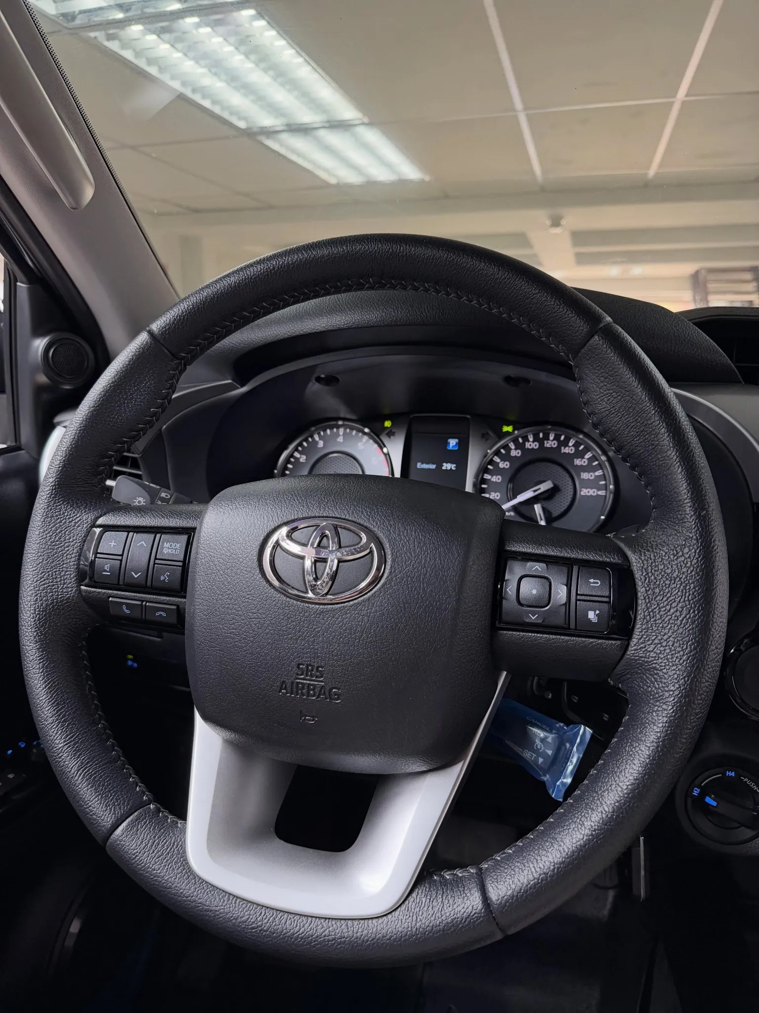 2026 Toyota Hilux 2.7 — foto 5