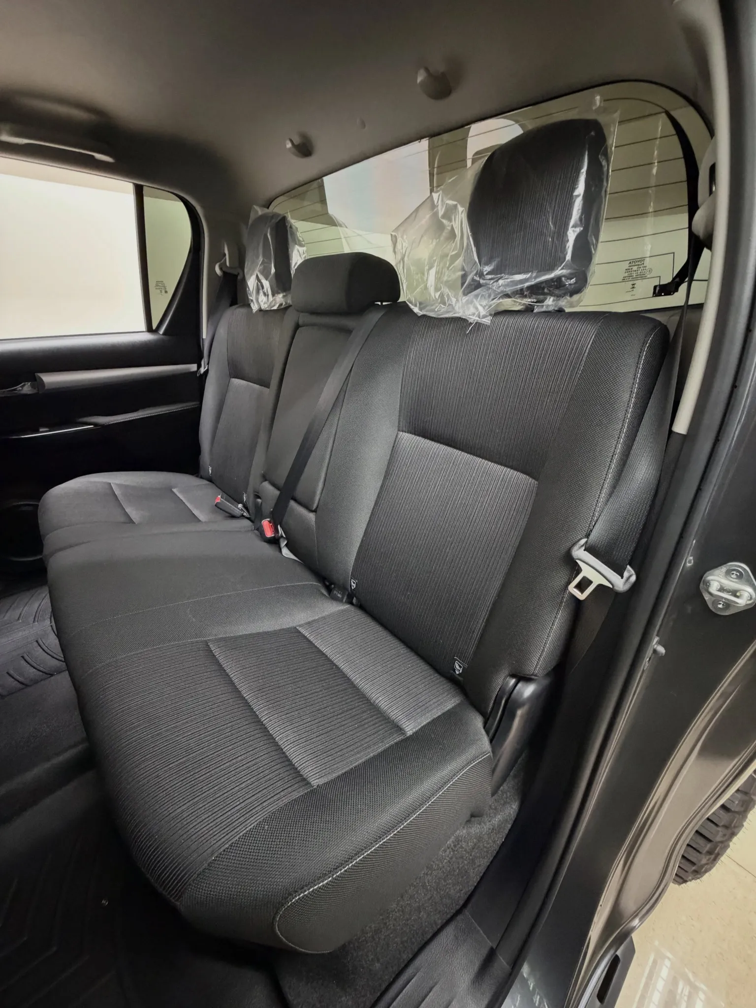2026 Toyota Hilux 2.7 — foto 9