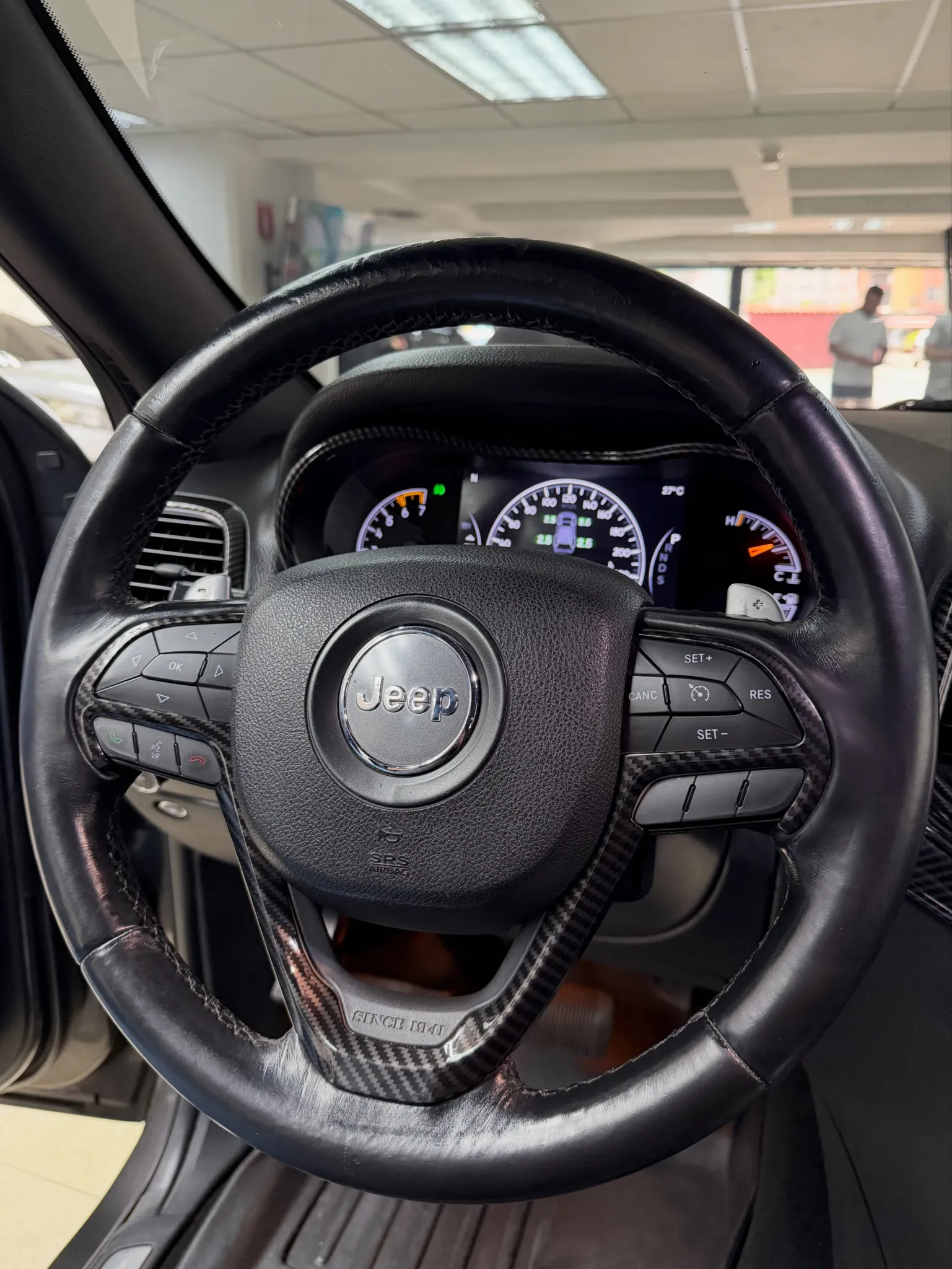 2013 Jeep Grand Cherokee 4G plus — foto 4