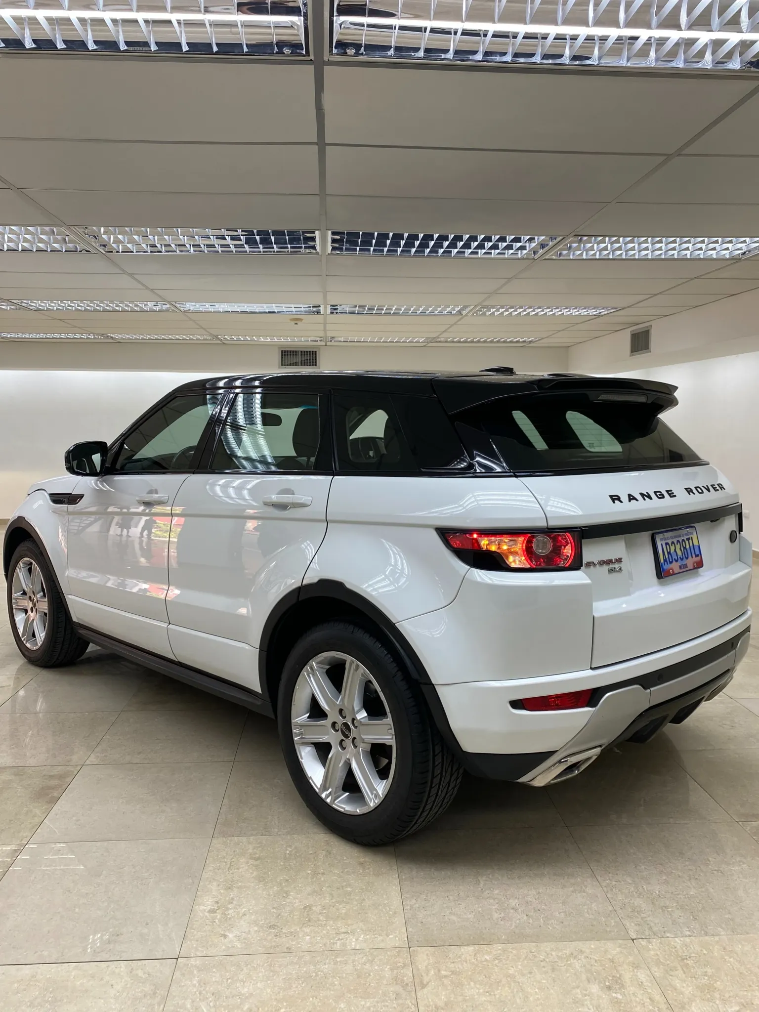 2012 Land Rover Range Rover Evoque SI4 — foto 3