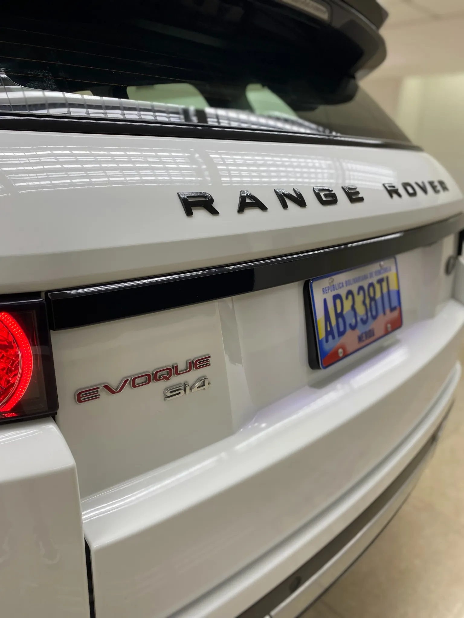 2012 Land Rover Range Rover Evoque SI4 — foto 11
