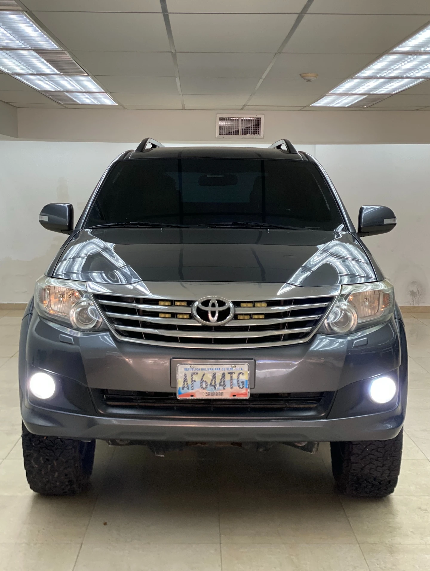 2013 Toyota Fortuner 2013 IMPECABLE — foto 2