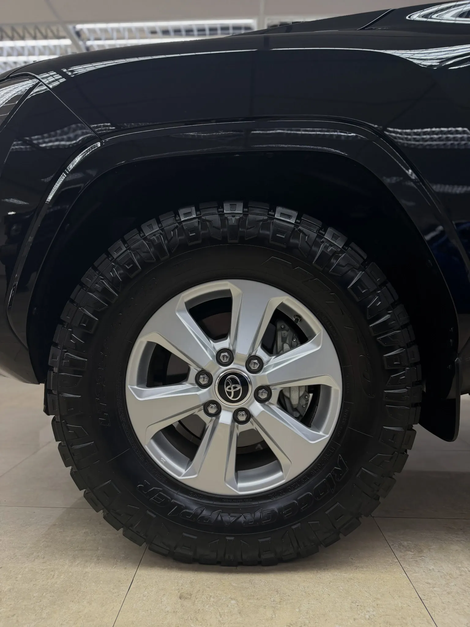 2025 Toyota Land Cruiser GX.R — foto 5