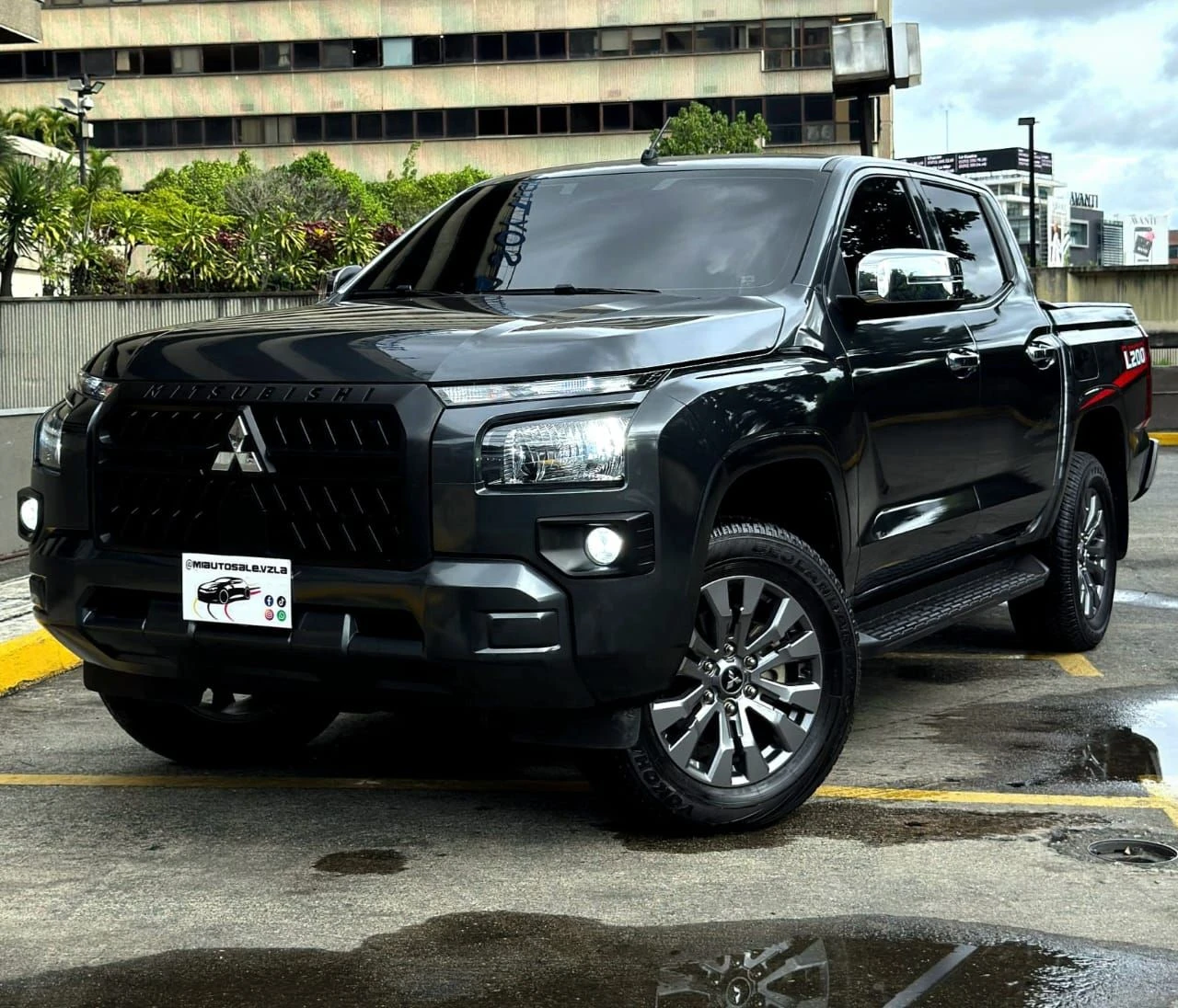 2025 Mitsubishi L200 Sportero
