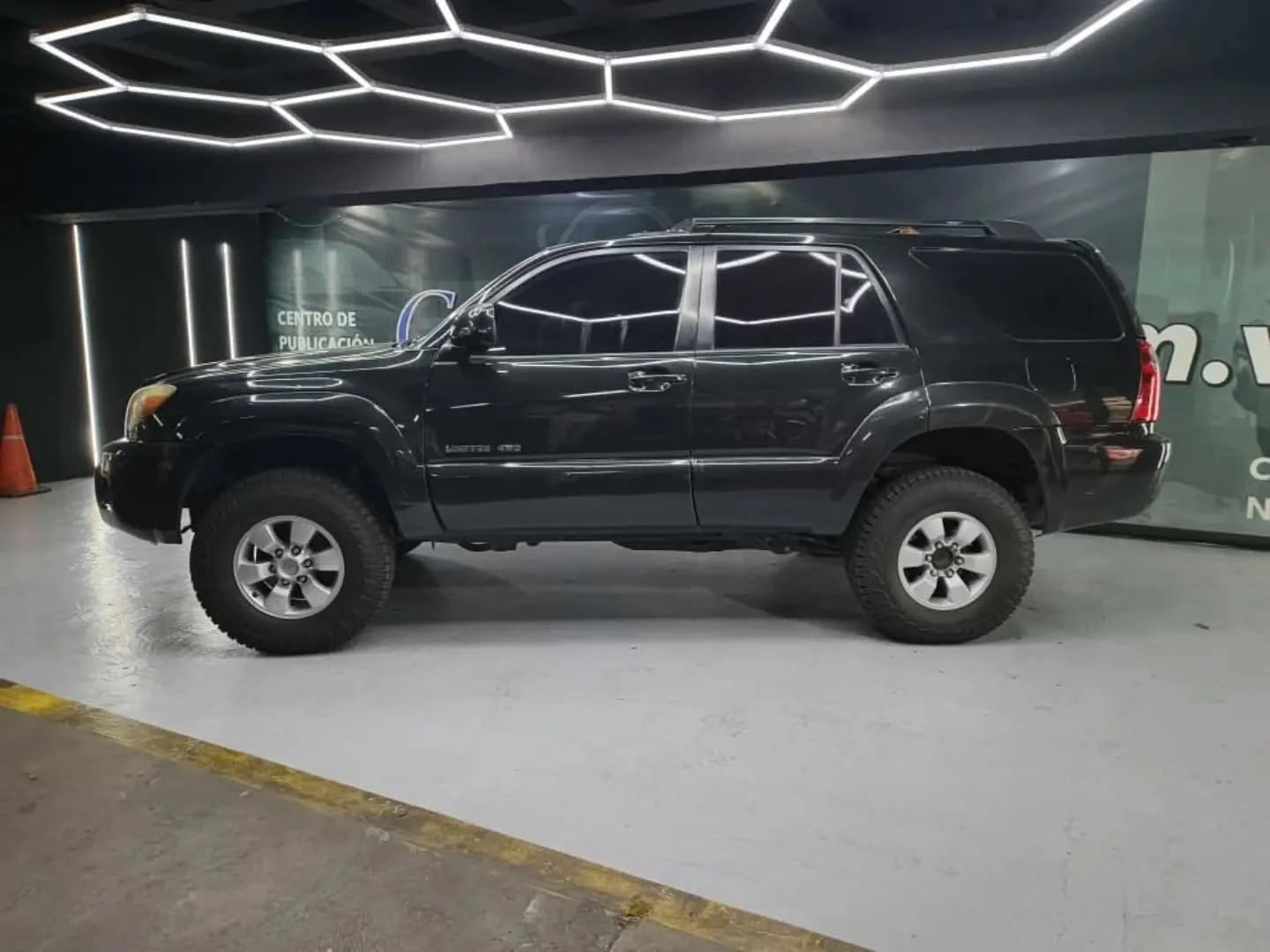 2007 Toyota 4Runner — photo 2