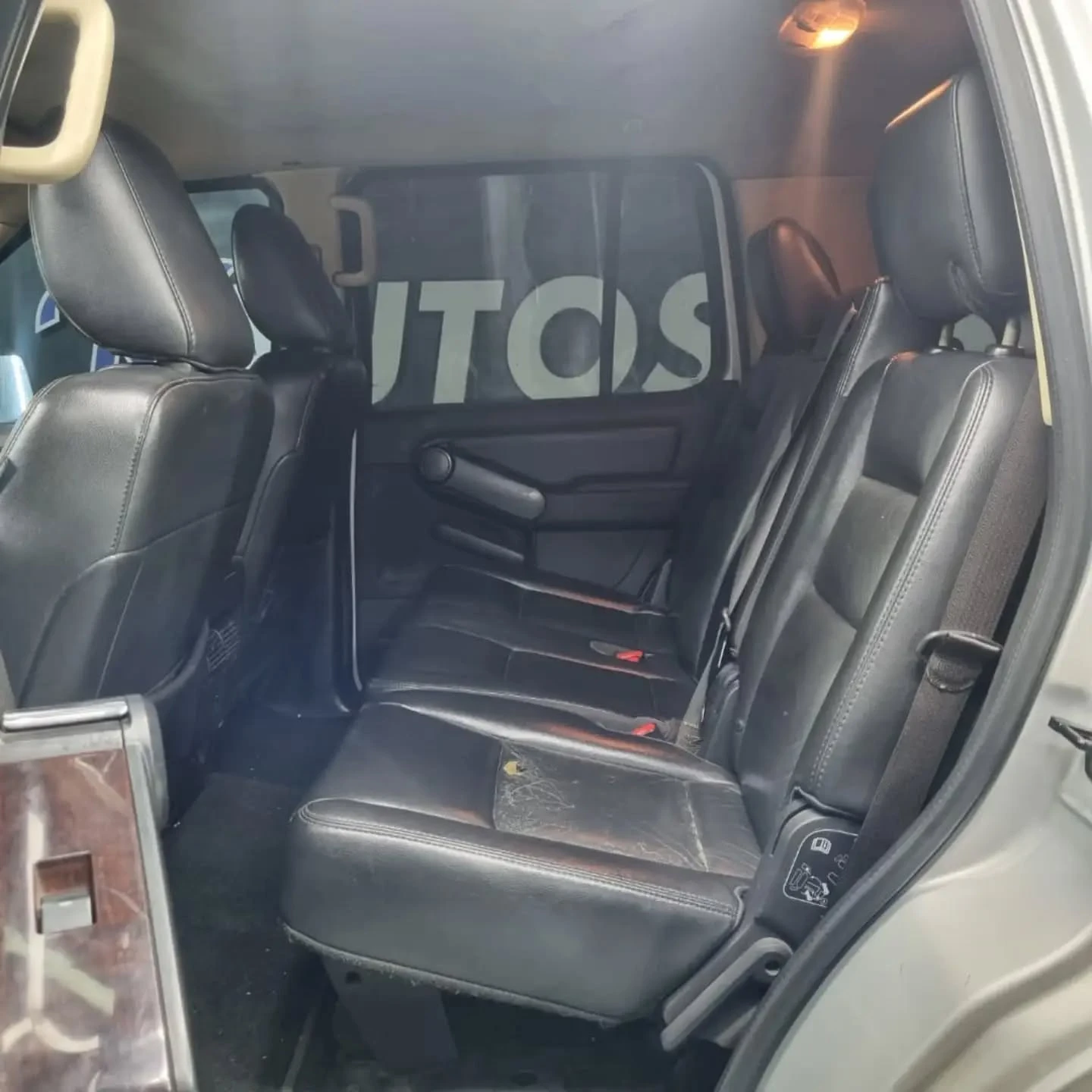 2011 Ford Explorer Eddie Bauer 2011 — photo 5