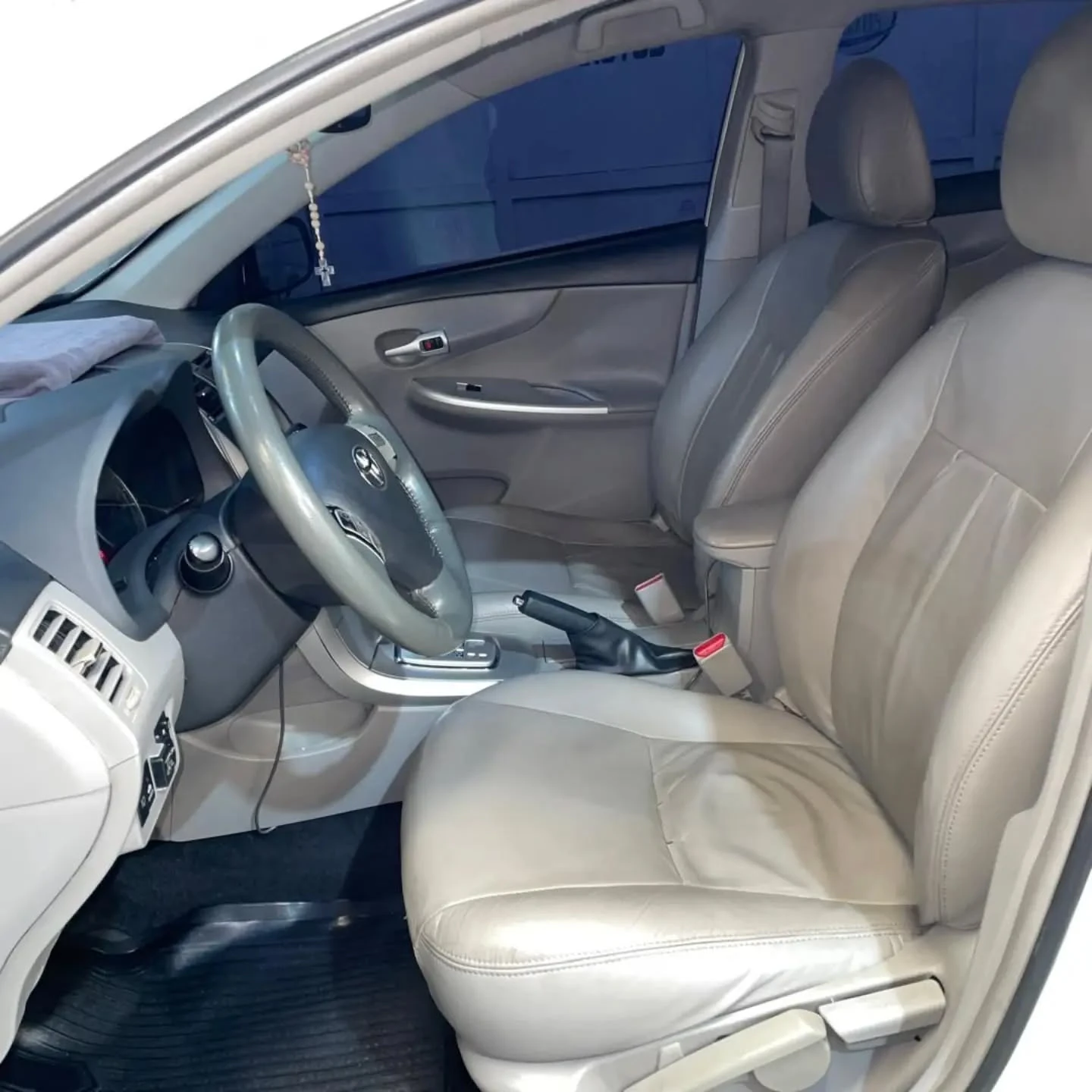 2012 Toyota Corolla GLI 2012 — photo 5
