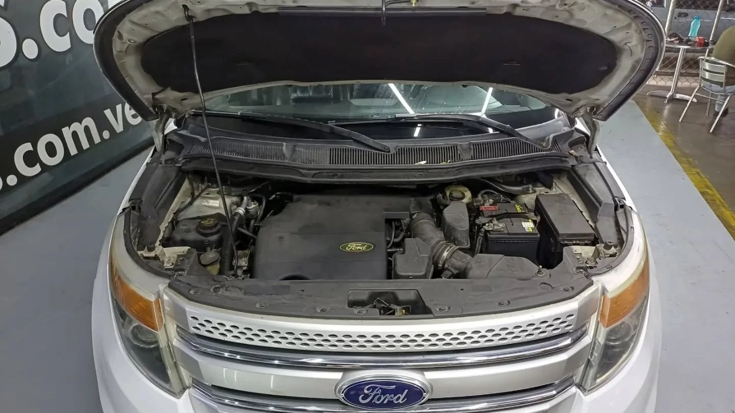 2014 Ford Explorer — foto 9