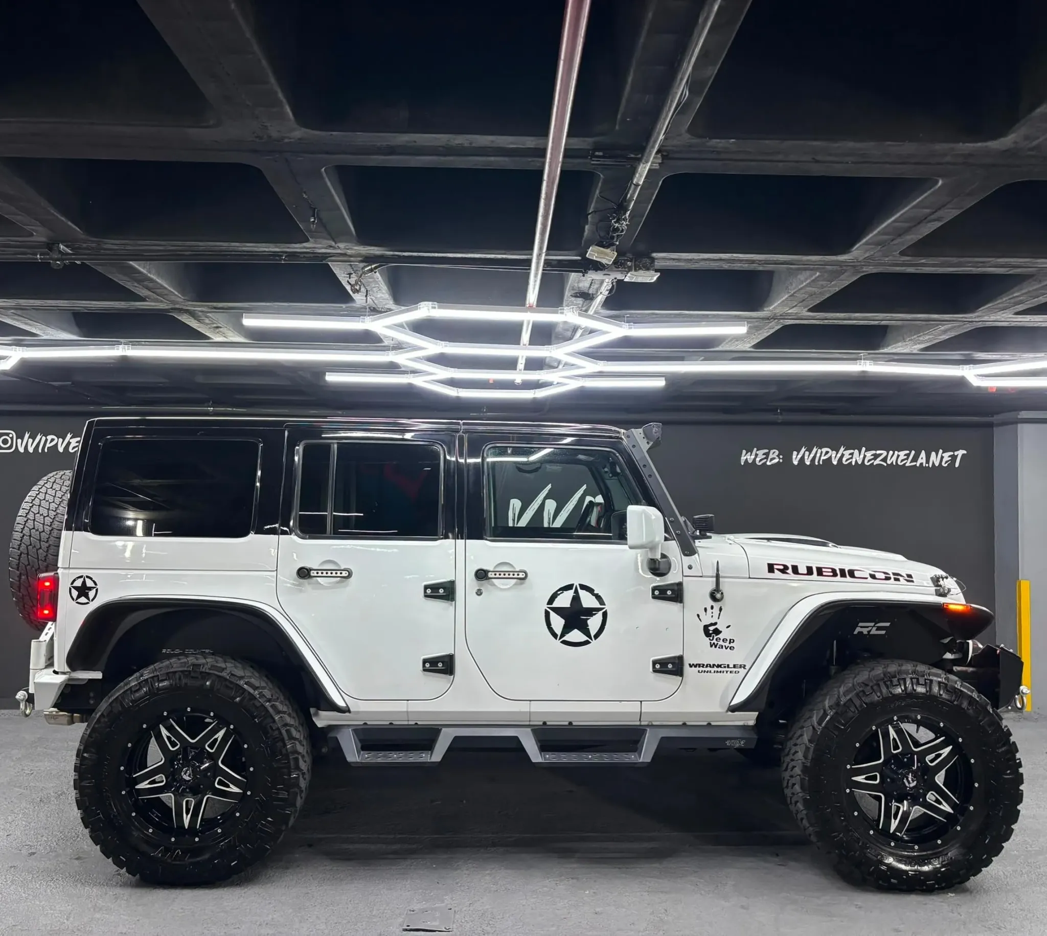 2015 Jeep Wrangler Rubicon Unlimited — photo 5