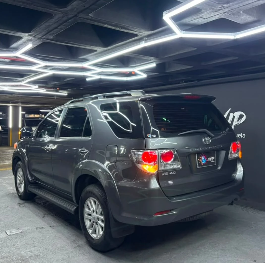 2015 Toyota Fortuner 2015 — photo 3