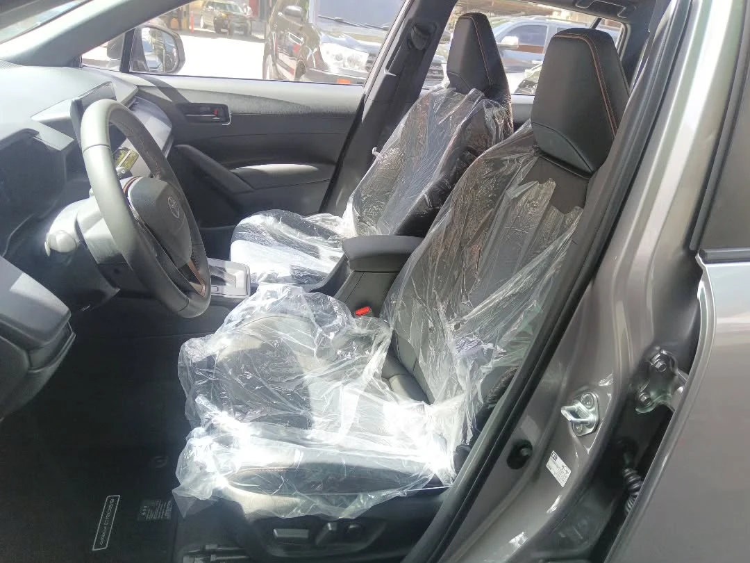 2026 Toyota Corolla CROSS HYBRID — photo 6