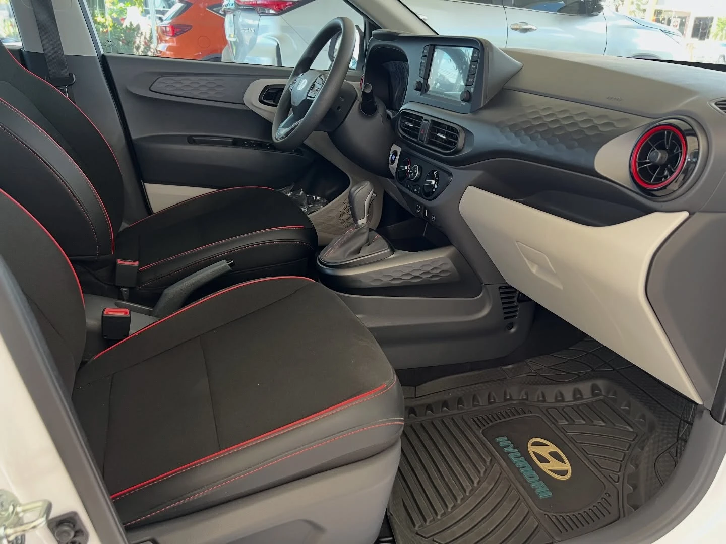 2026 Hyundai Grand i10 — photo 6