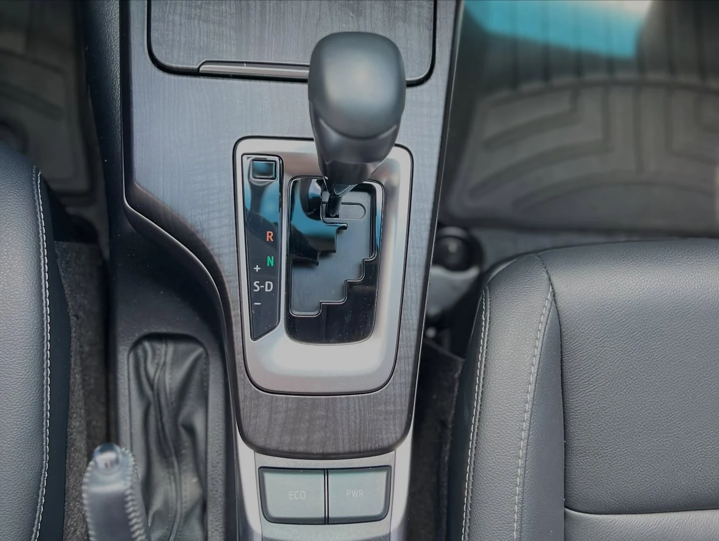 2025 Toyota Fortuner — photo 5