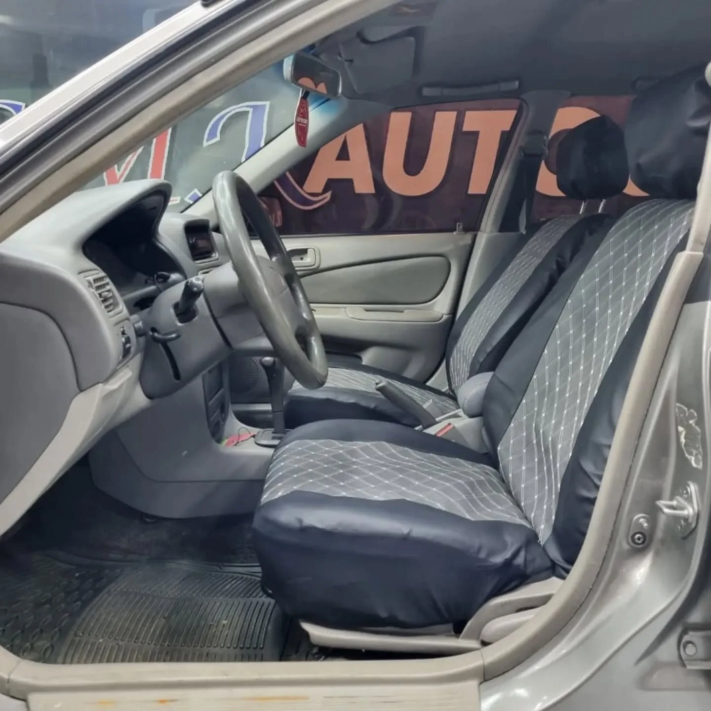 1999 Toyota Corolla GLI 1999 — photo 6