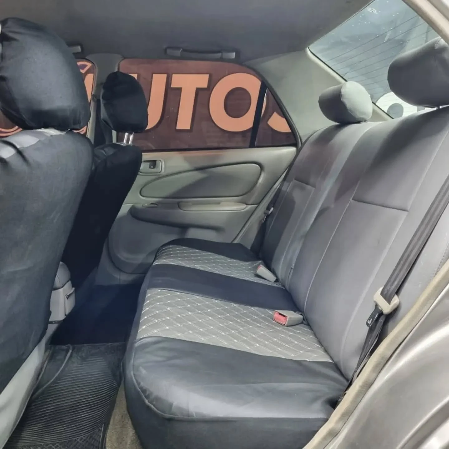 1999 Toyota Corolla GLI 1999 — photo 7