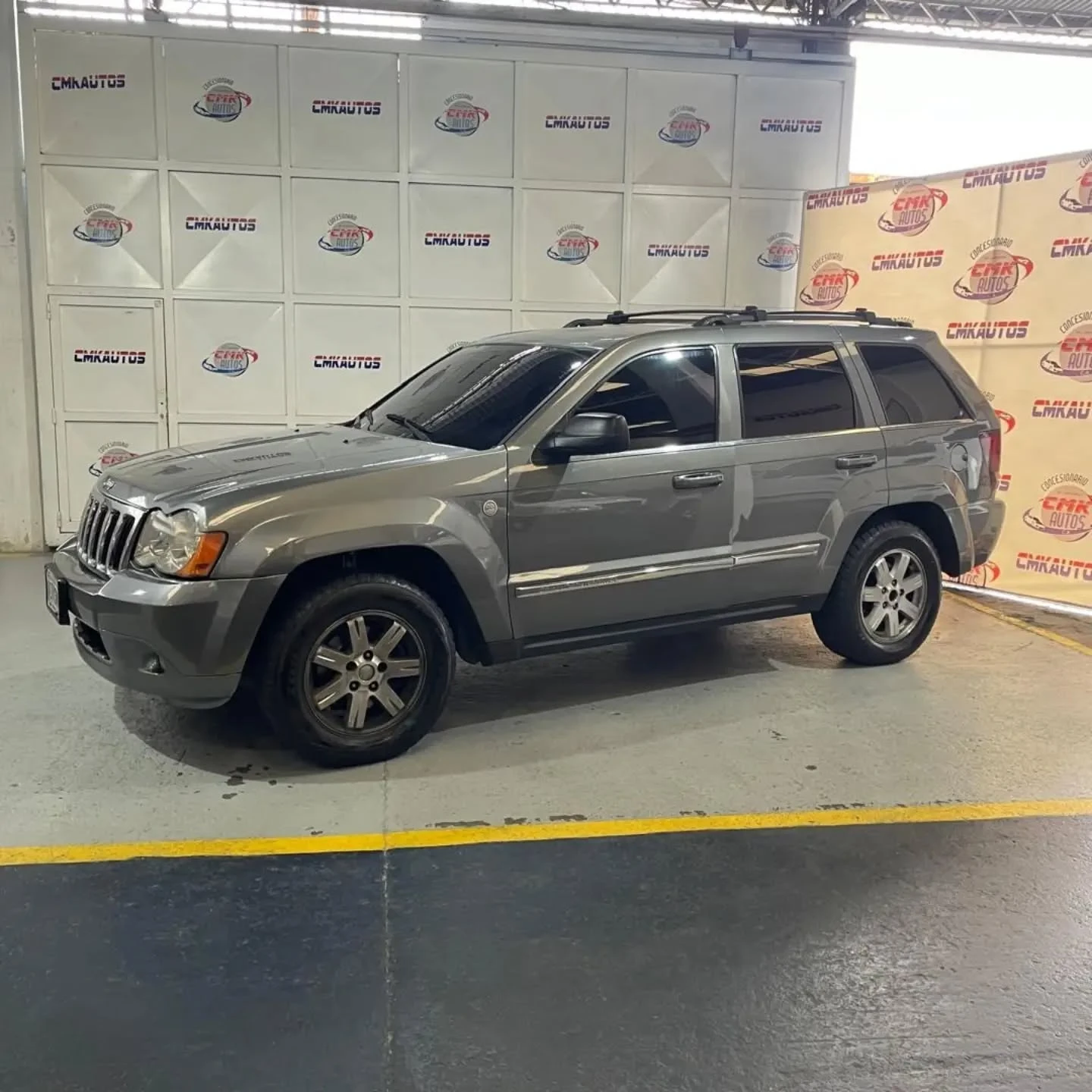 2010 Jeep Grand Cherokee Limited 2010 — photo 2