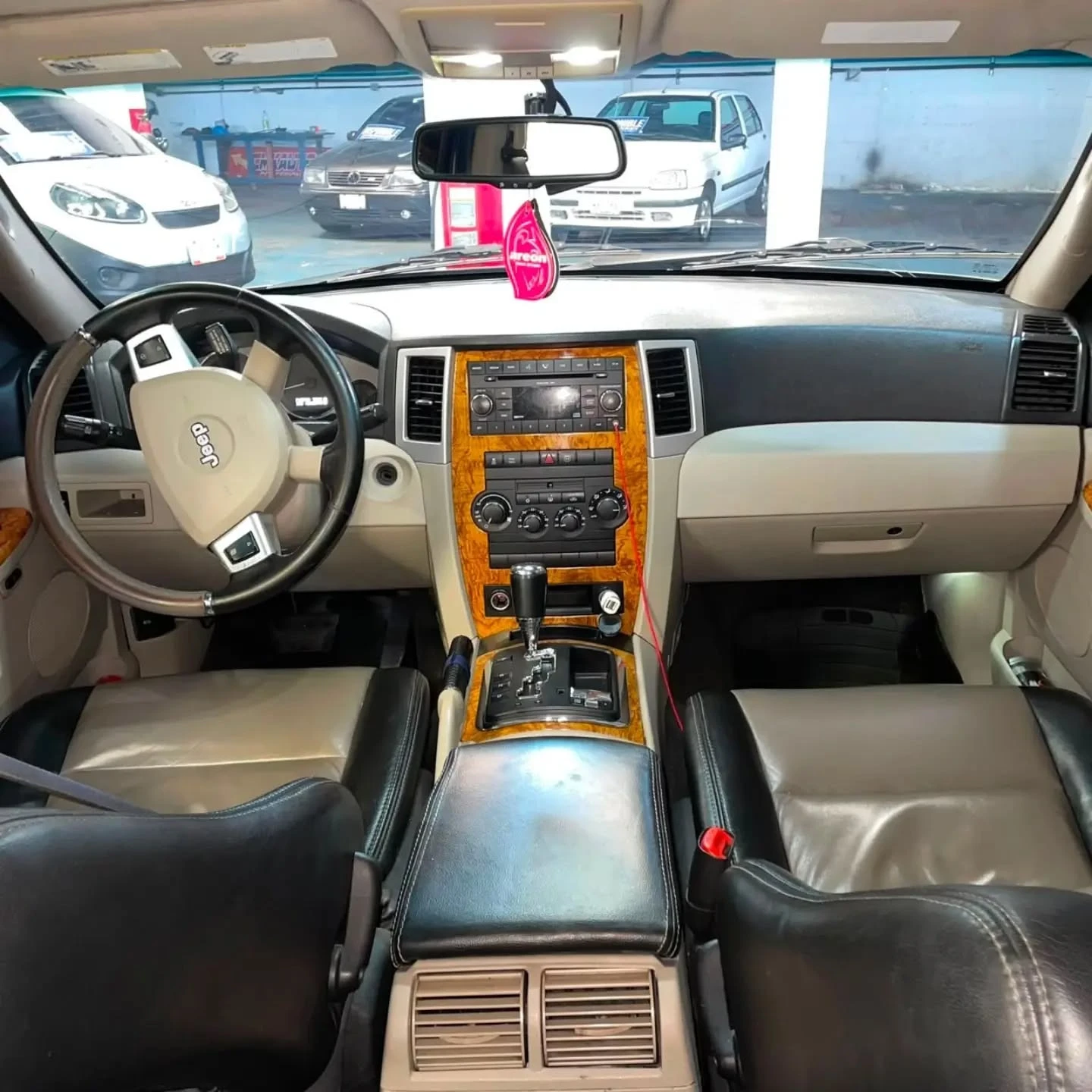 2010 Jeep Grand Cherokee Limited 2010 — photo 7