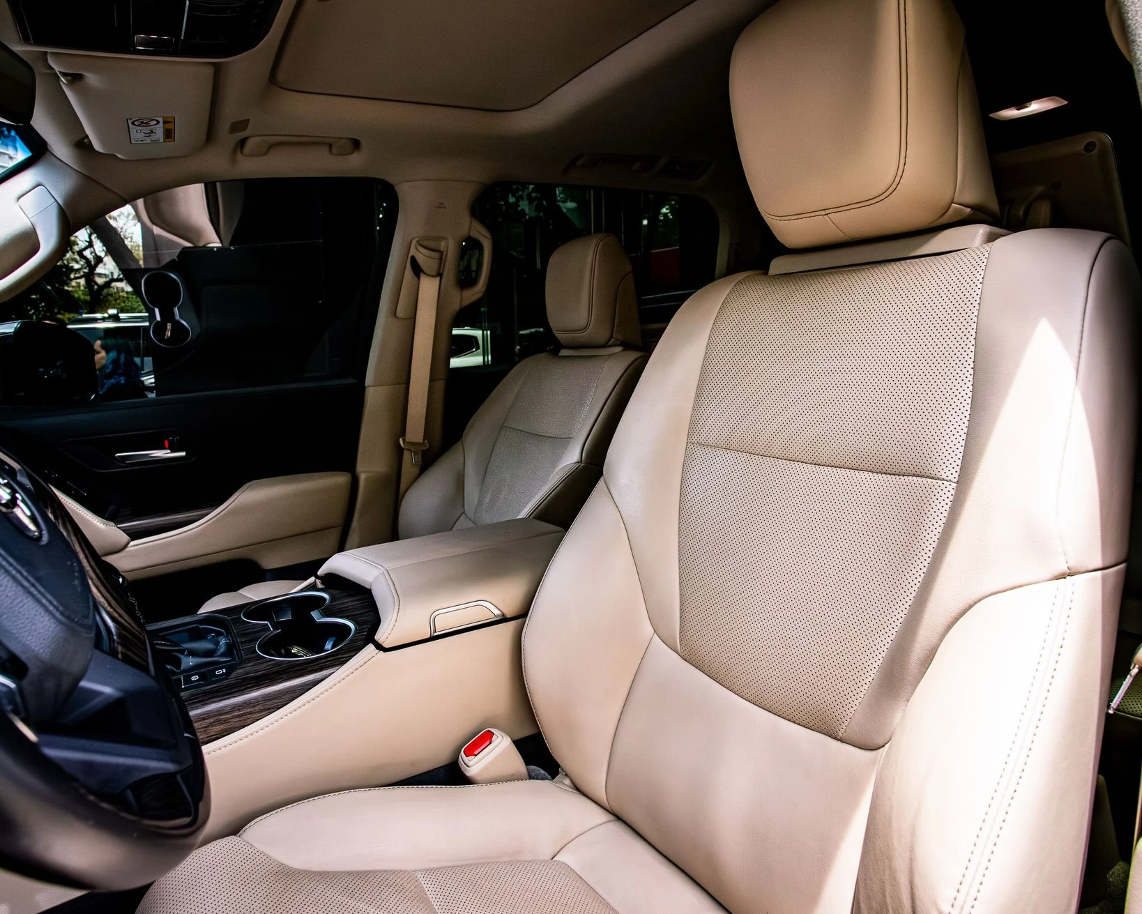 2022 Toyota Land Cruiser LC300 VXR — photo 7