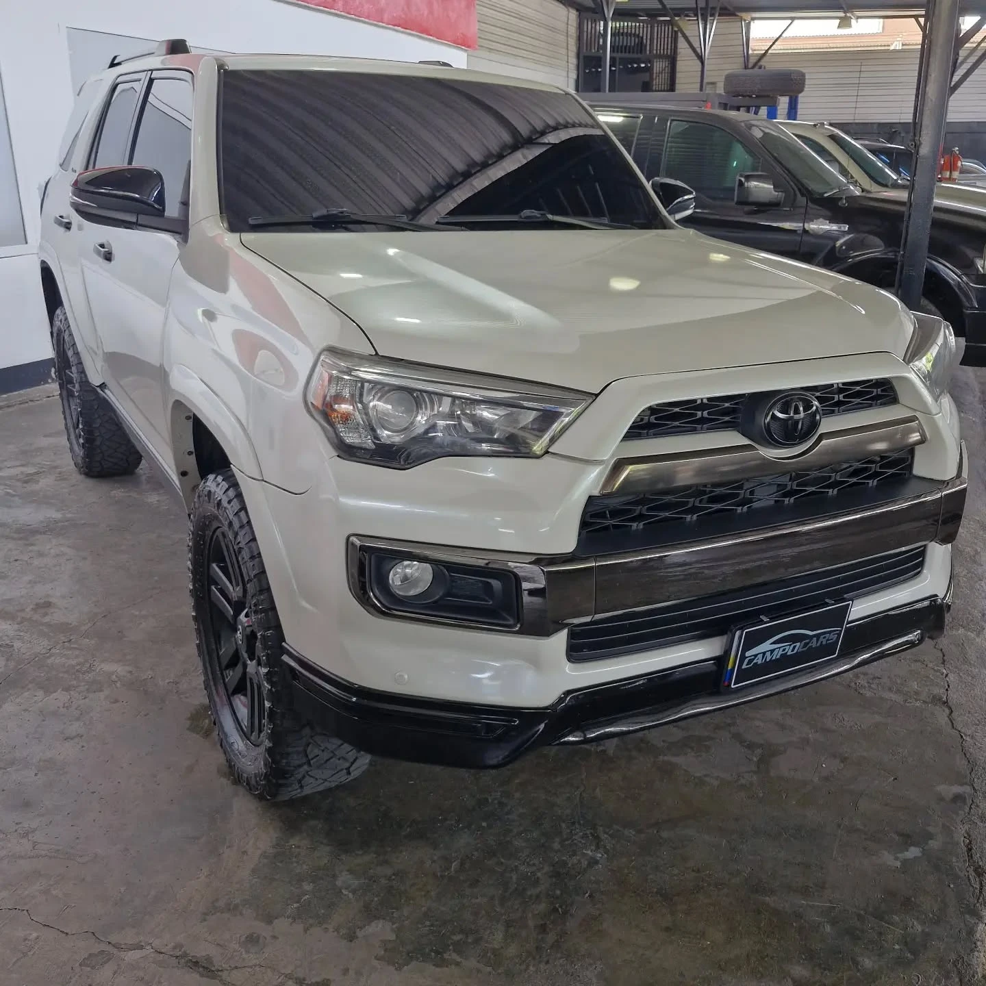 2019 Toyota 4Runner NightShade 2019 — photo 2
