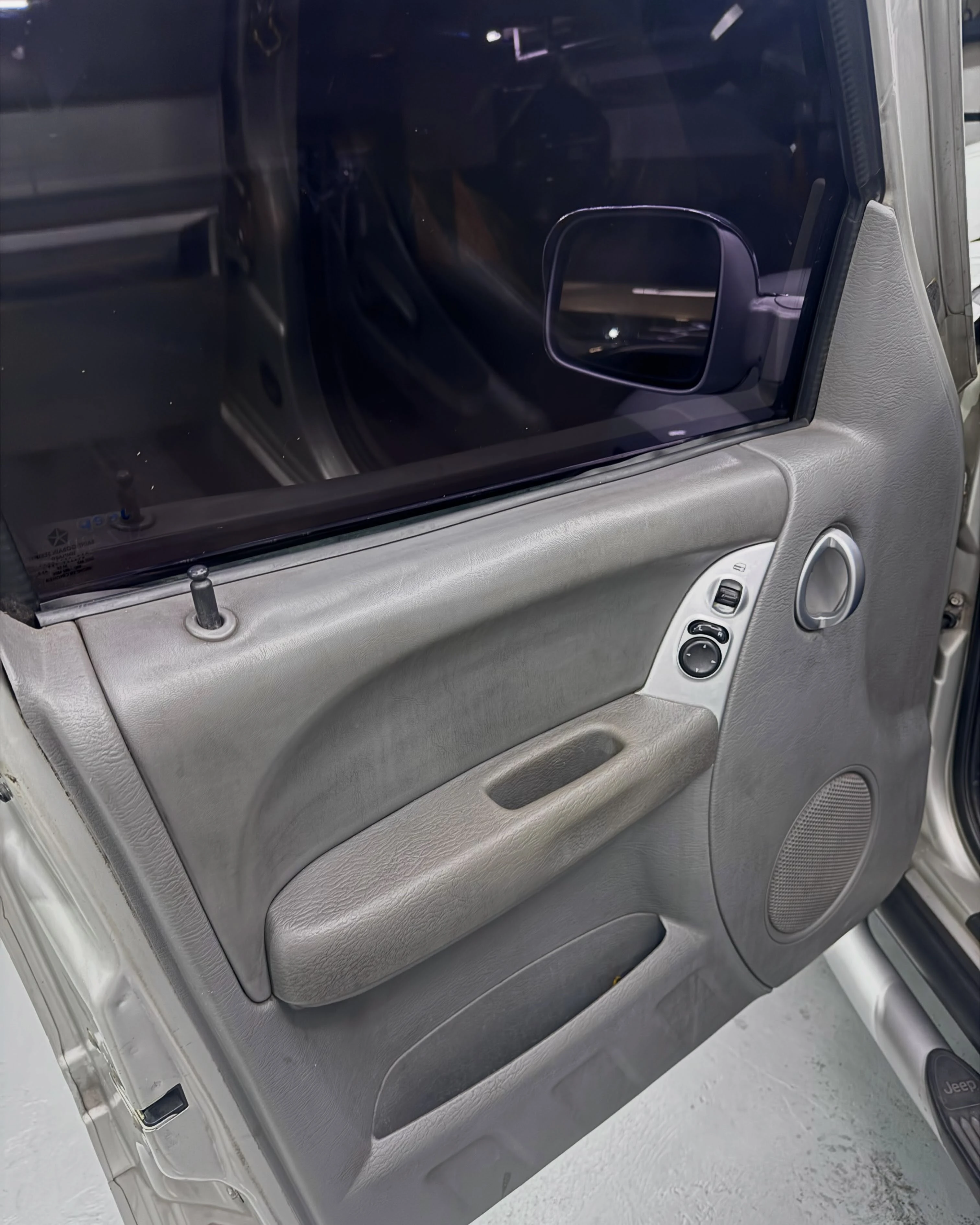2007 Jeep Cherokee LIMITE KJ — photo 4