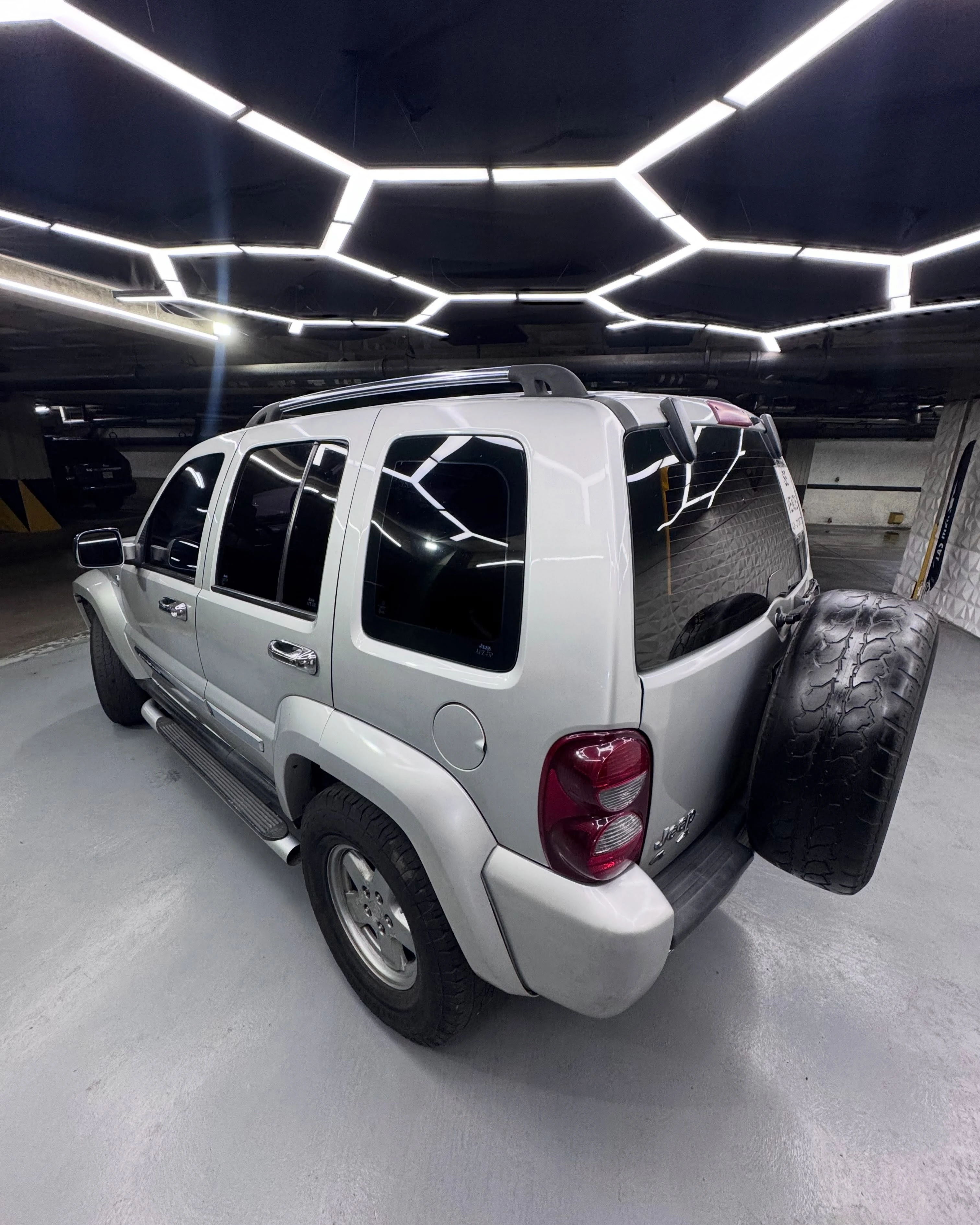 2007 Jeep Cherokee LIMITE KJ — photo 8