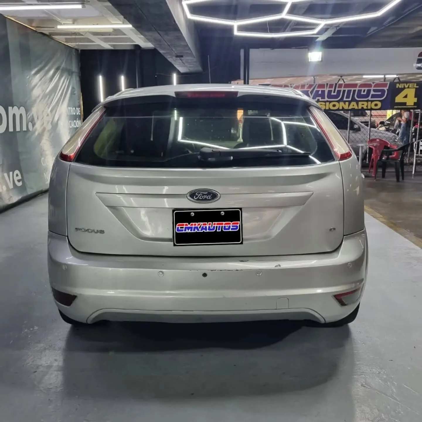 2009 Ford Focus — photo 4