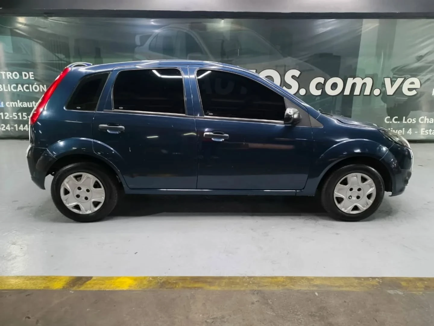 2012 Ford Fiesta Move 2012 — photo 2